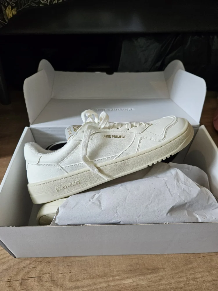 Ohne Project barefoot sneaker in de doos