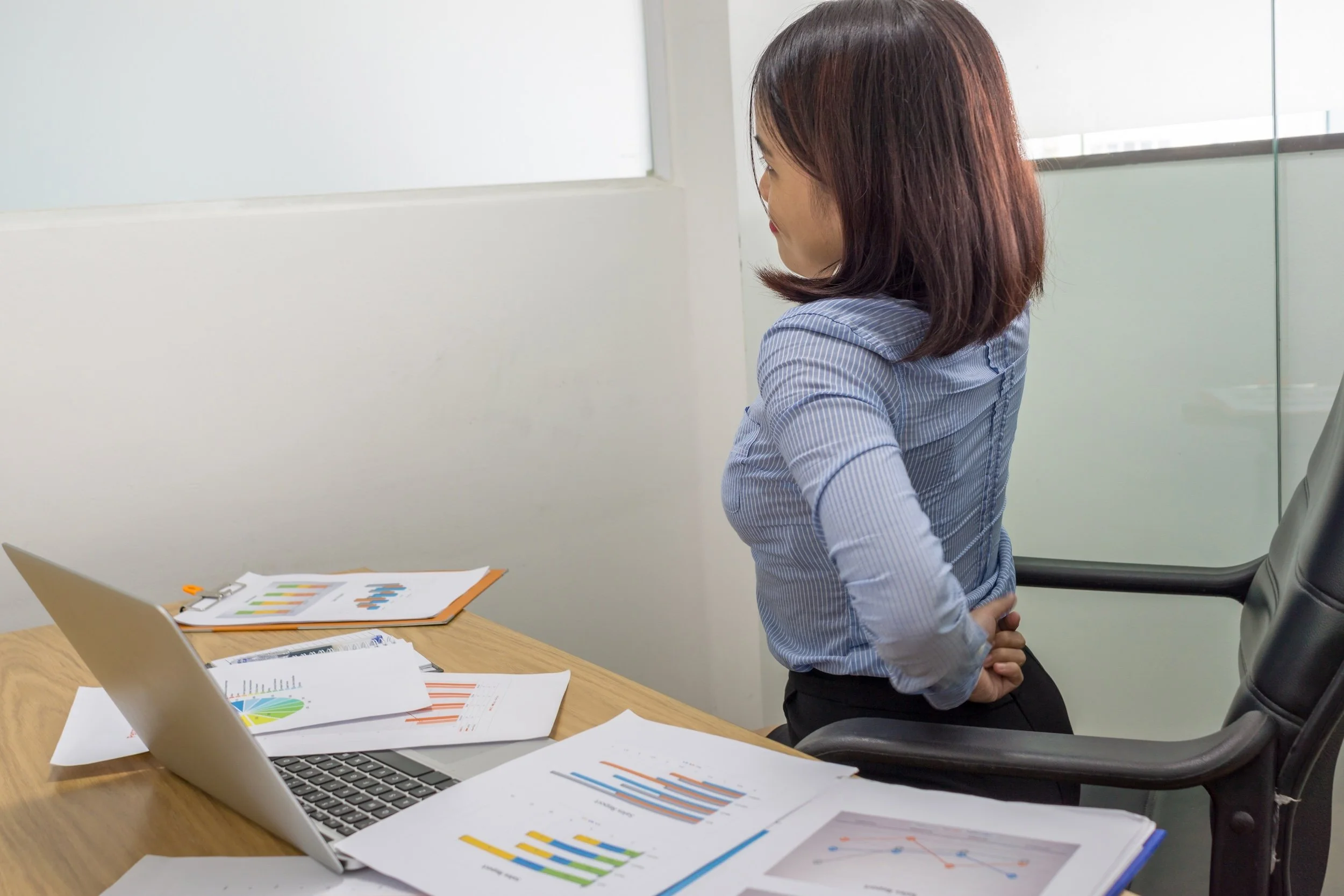 Tax Season Tension: Relieving Desk-Related Pain