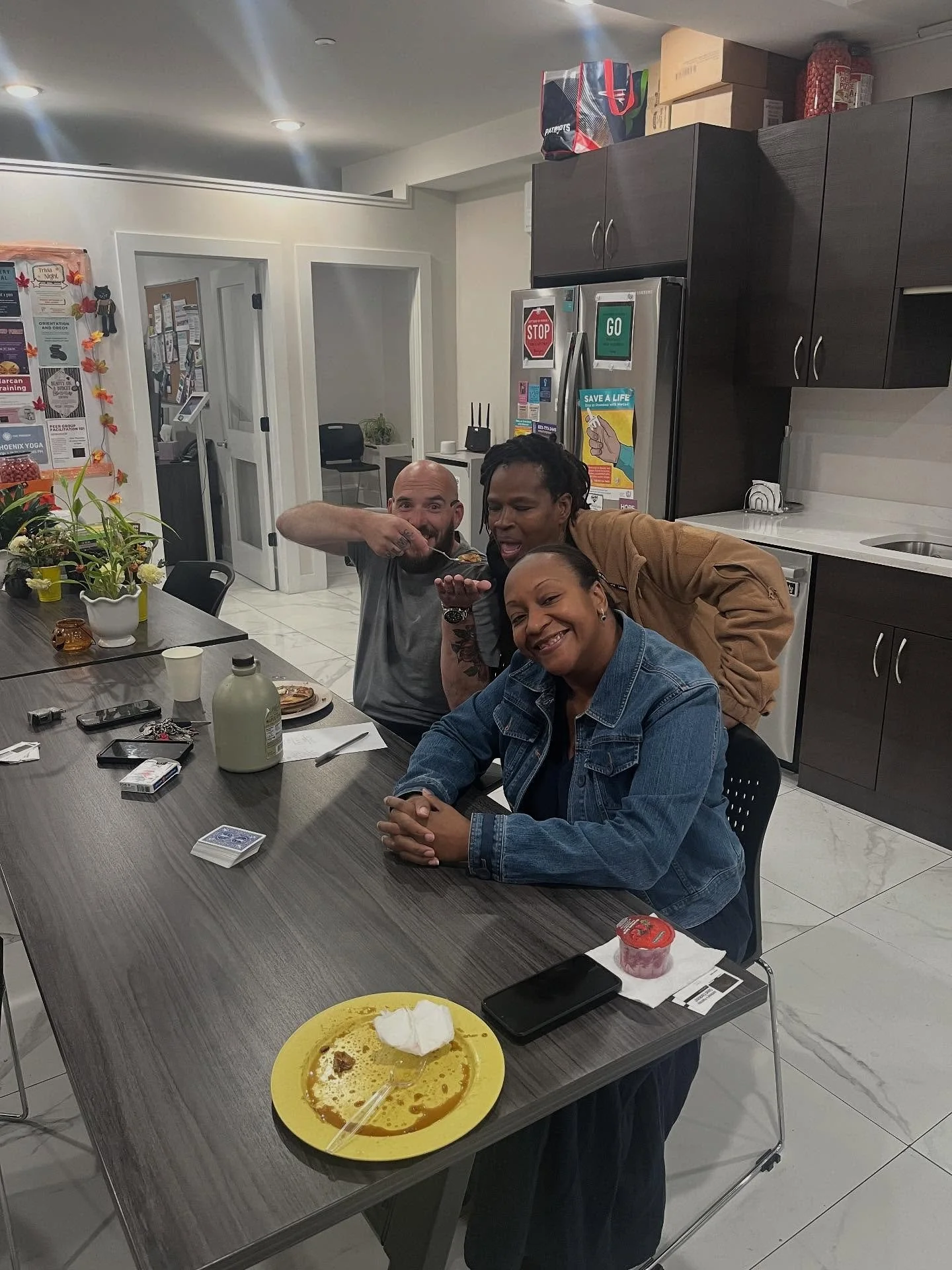When members get together you never know what may happen next. Impromptu card games and pancakes on a Friday night. Well done guys.

Recovery is FUN. 🤟💪