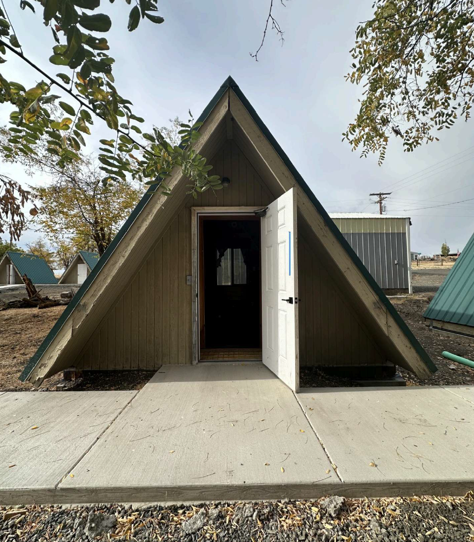 Oregon’s first Dark Sky city now offers stargazing stays in former Rajneesh cabins