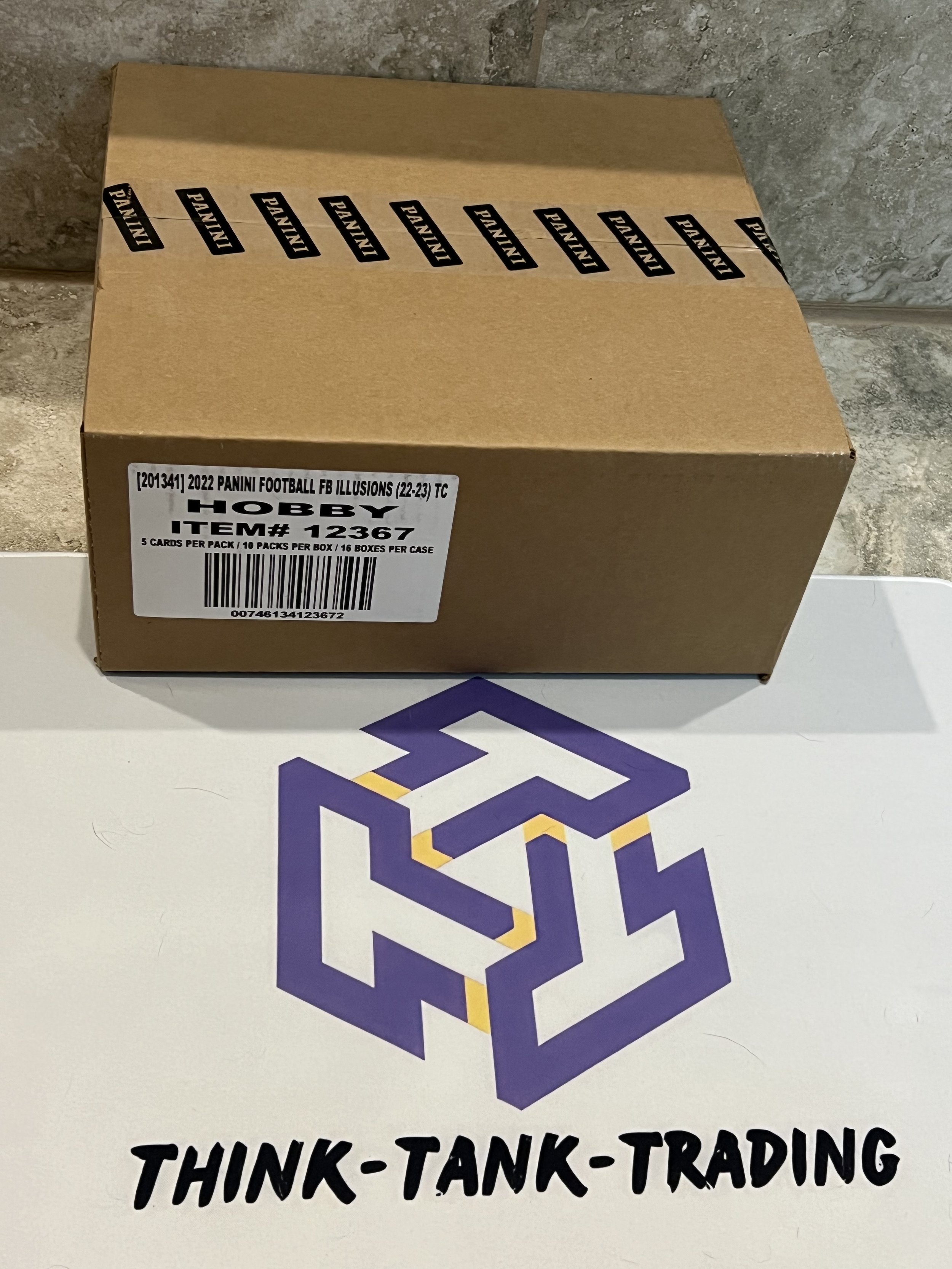 2022 PANINI FOOTBALL ILLUSIONS CASE