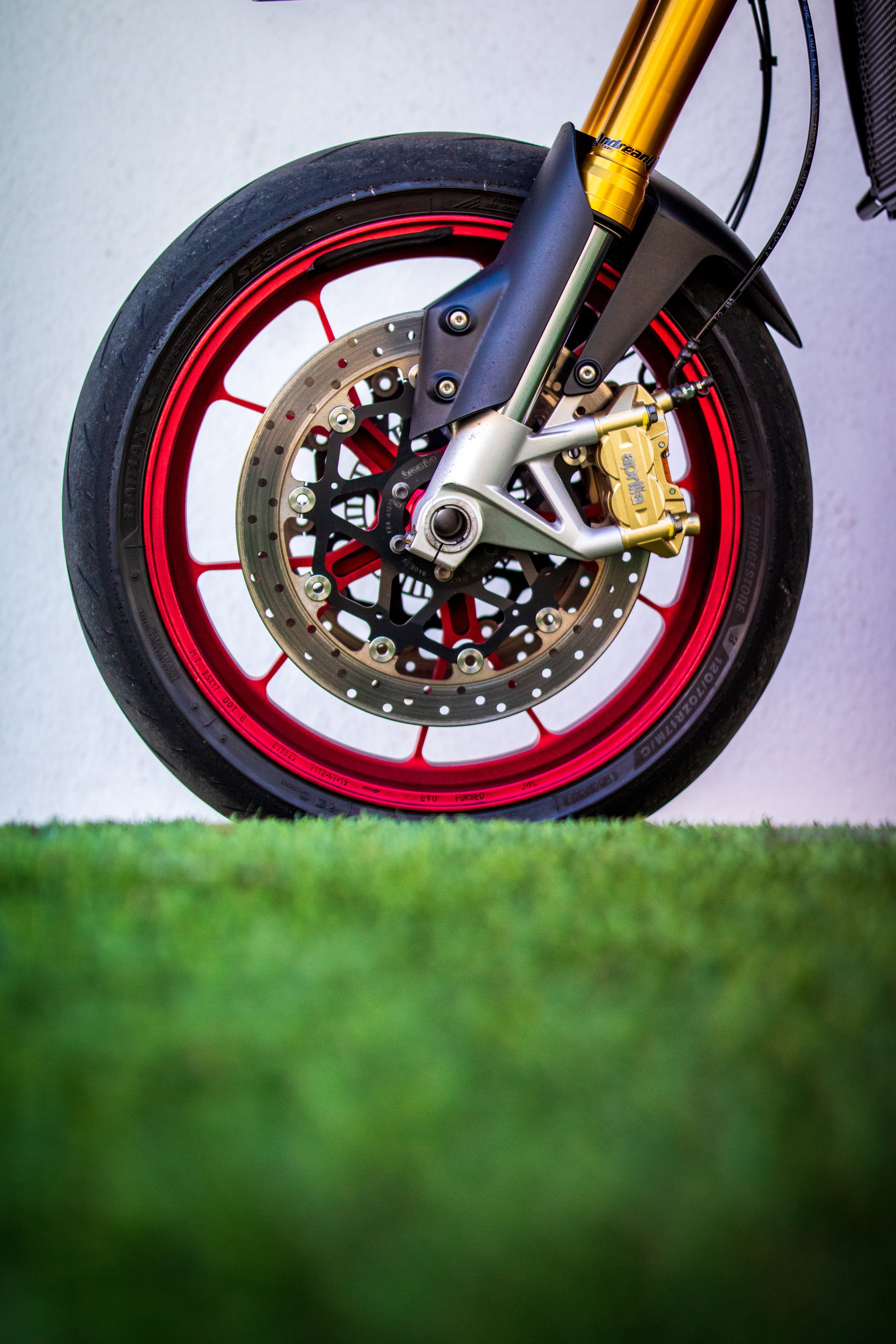 Front Forged RSV4 Wheel