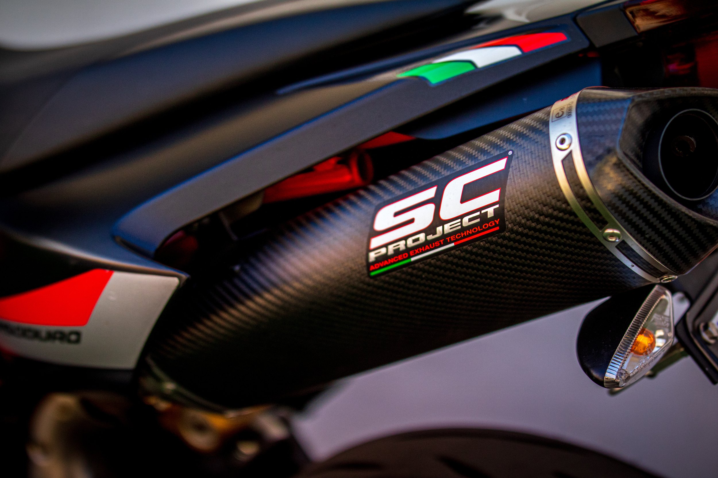SC Project Carbon Dorsoduro Exhaust