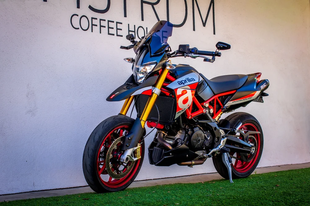 The Dorsoduro 900 - Aprilia's Large Format Supermoto — 91 Octane