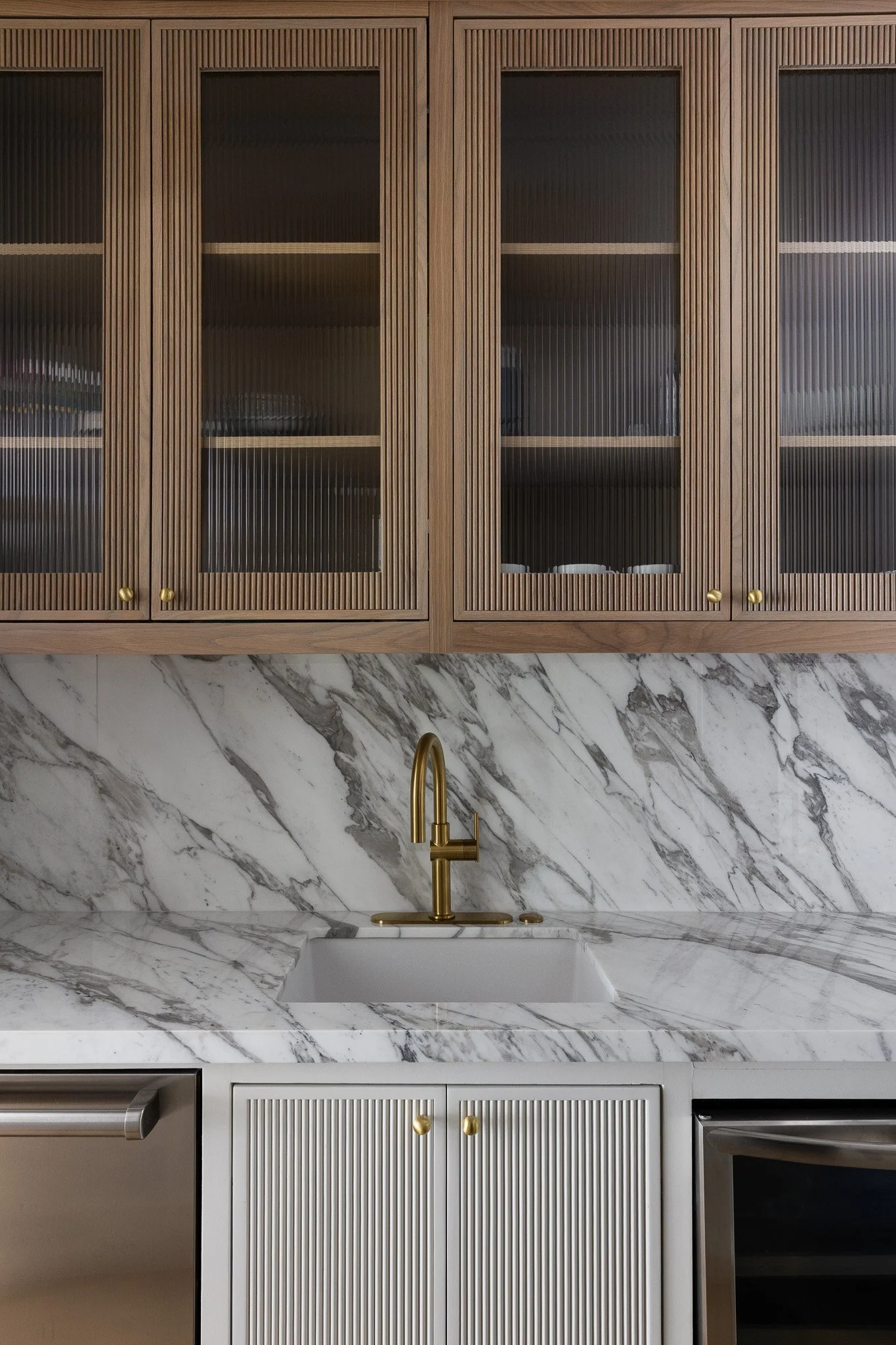 2201 Woodmont18159.jpg