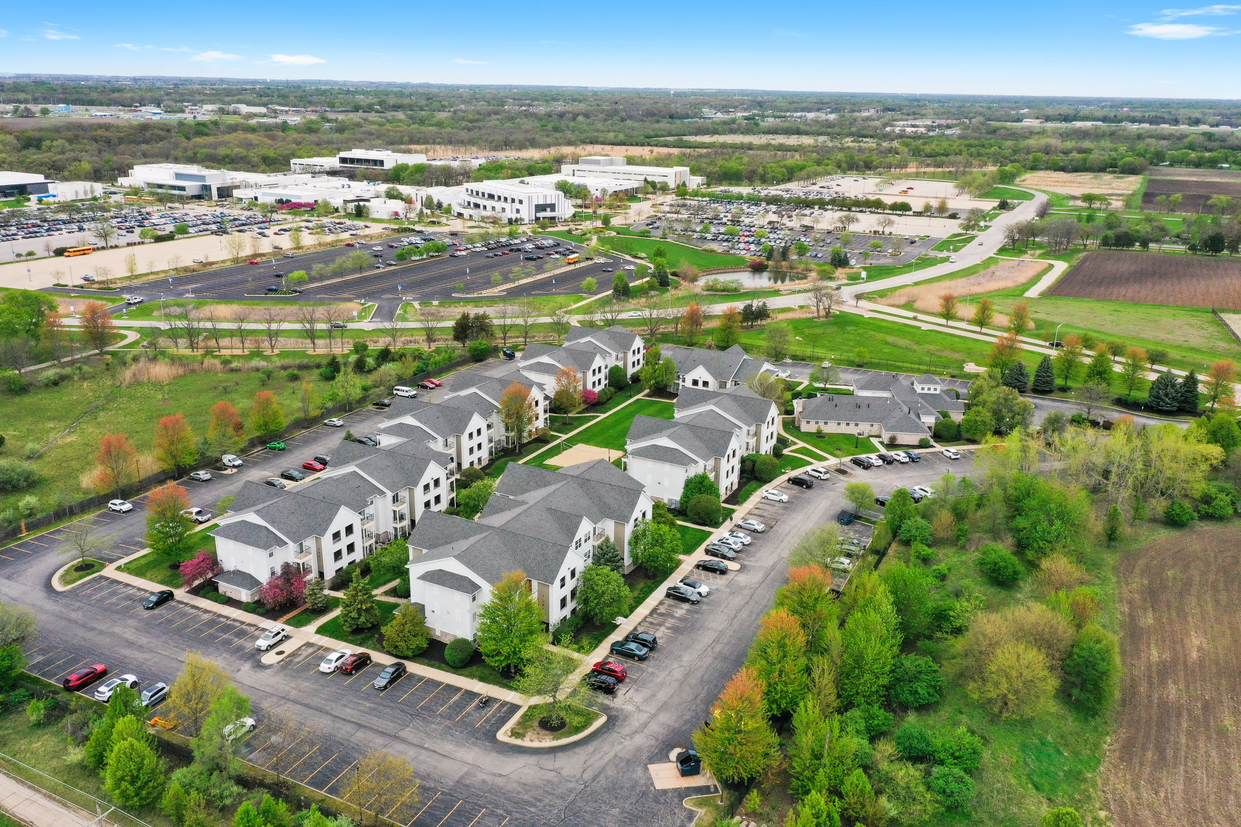 Marcus &amp; Millichap Brokers Chicago Area Multifamily Asset Sale