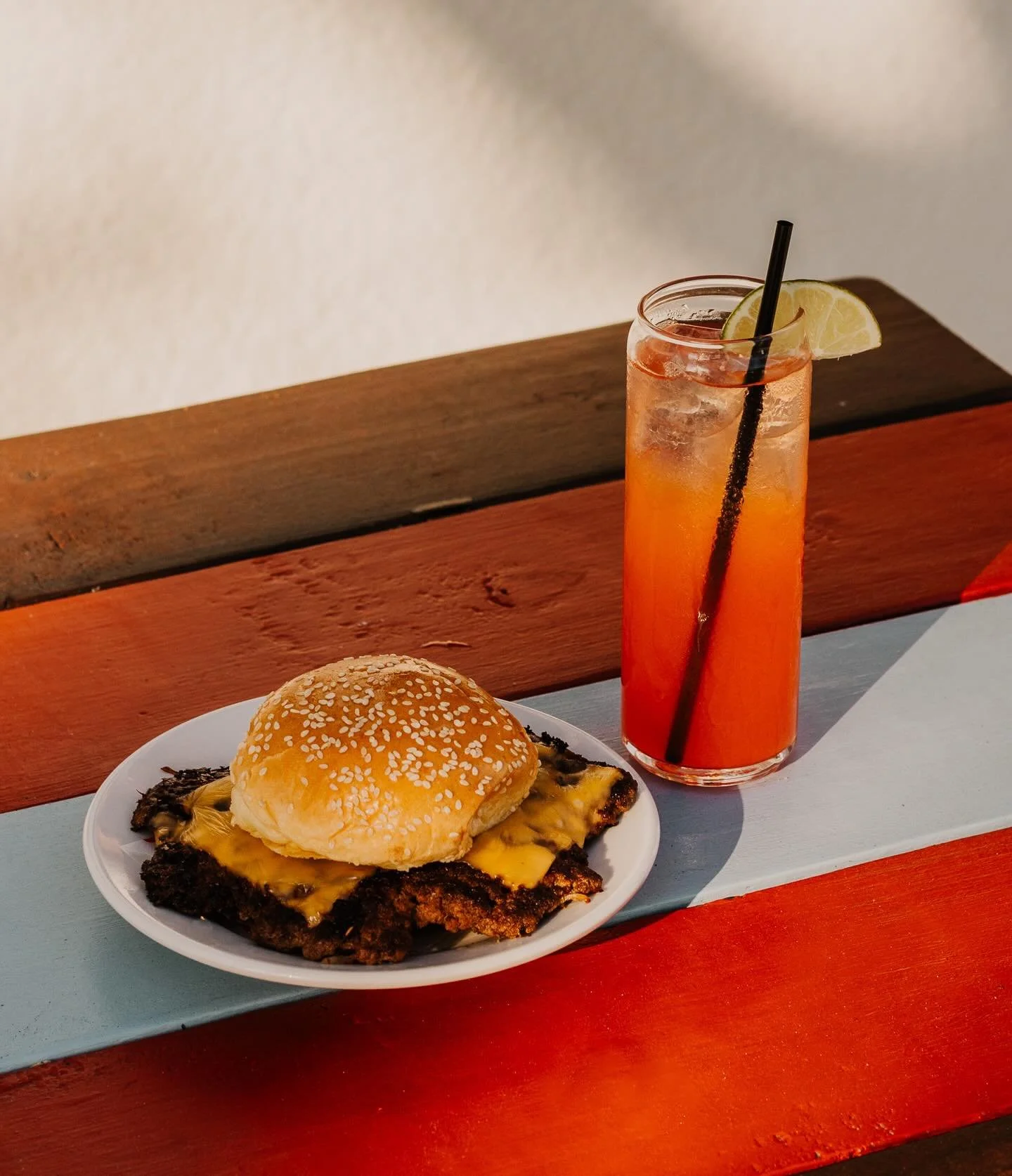 A really great smash burger. Not what you&rsquo;d expect from a seafood joint&hellip;but here we are. 

Our classic smash cheeseburger with grilled onions, American cheese, special sauce on a sesame bun. 

$10 on the happy hour menu, every day from 3