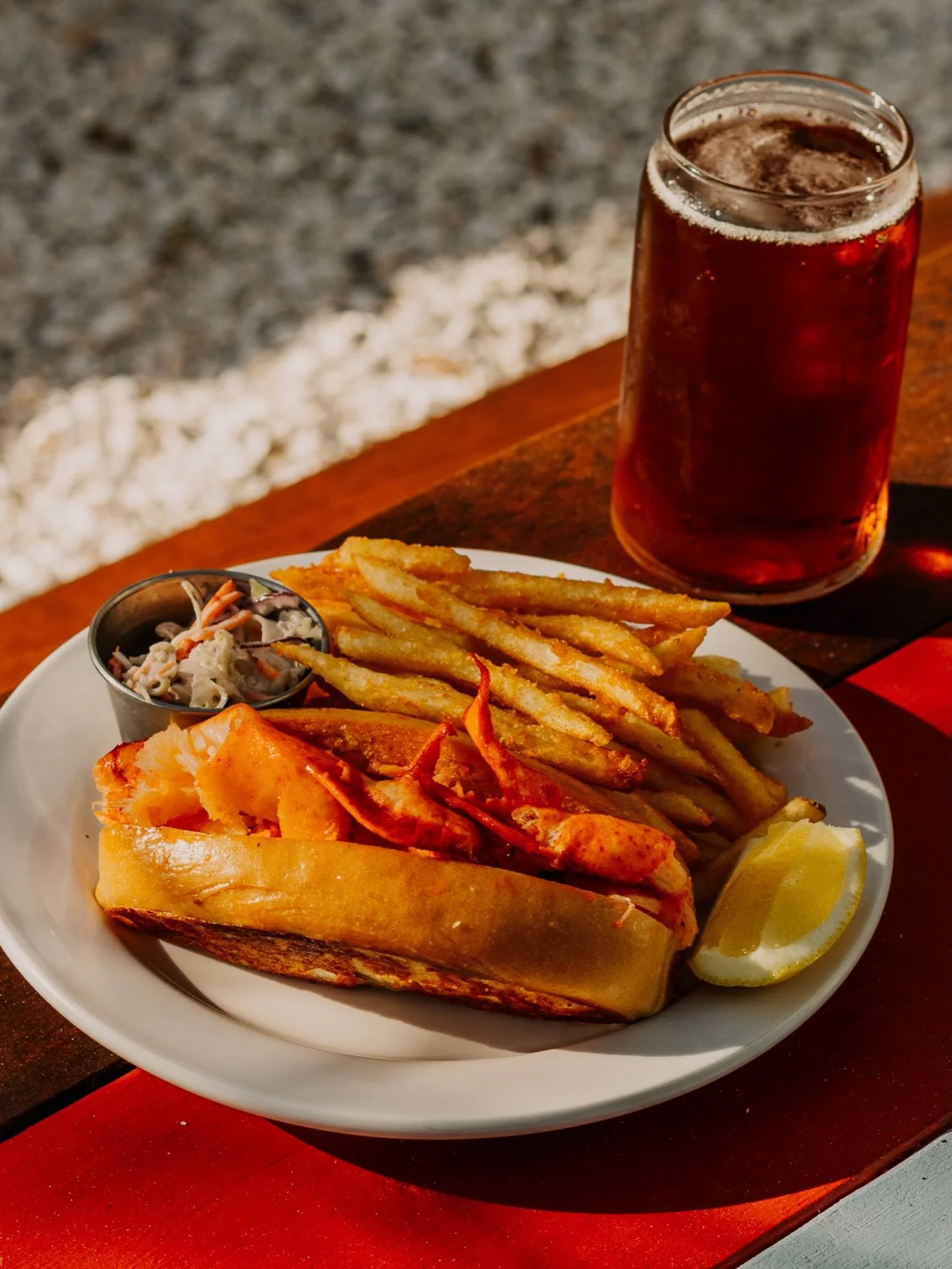 (Lobster) rolling our way into the weekend 🦞

Served warm with drawn butter on a toasted bun with fries &amp; coleslaw. Classic Connecticut-style aka the only way it should be.

Live music today from 1:30&ndash;4:30 with @sdaviles1 

Come see us bef