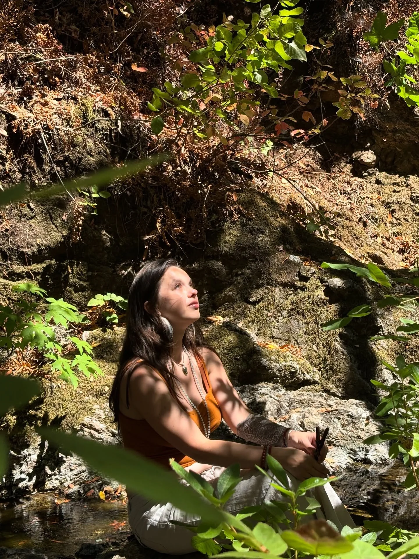 Hi ✨

I&rsquo;m Ashlynne 🌙

Though if we&rsquo;ve met on a dance floor, somewhere loud, or I&rsquo;ve asked you what your Soul wants to be called, you may know me as Moon. 

For as long as I can remember, I&rsquo;ve been fascinated by the night sky.