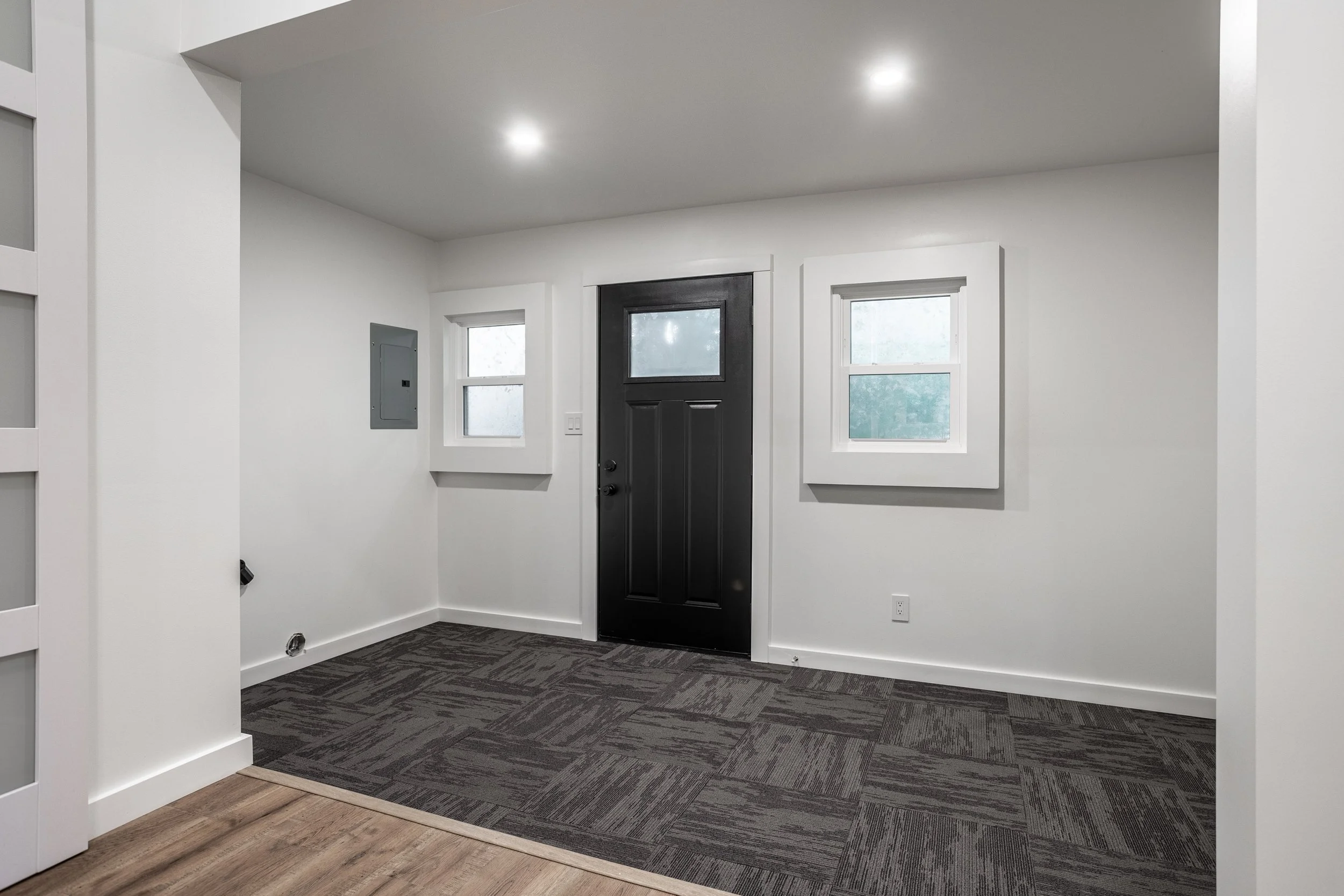 30-4245 Norwaldo Ave.jpg