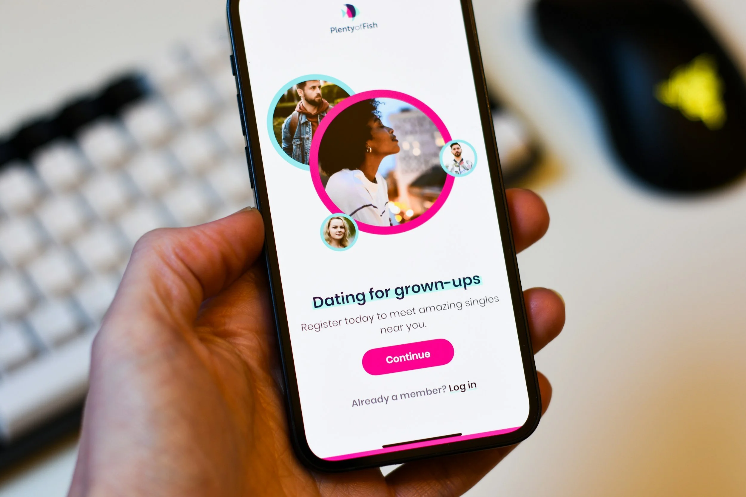 Should I Be Using Dating Apps?