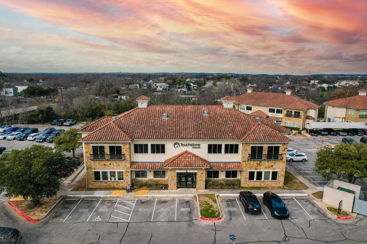 Medical office property right next to St. David&rsquo;s South Austin Hospital and Downtown 📸

#austinrealestate #commercialrealestate #realestate #medicaloffice #medicalrealestate #austincommercialrealestate