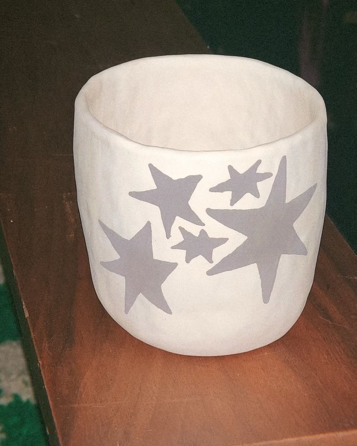 Glazing a pinched porcelain bb with ✨ what color glaze do you think this&rsquo;ll be? 🙃