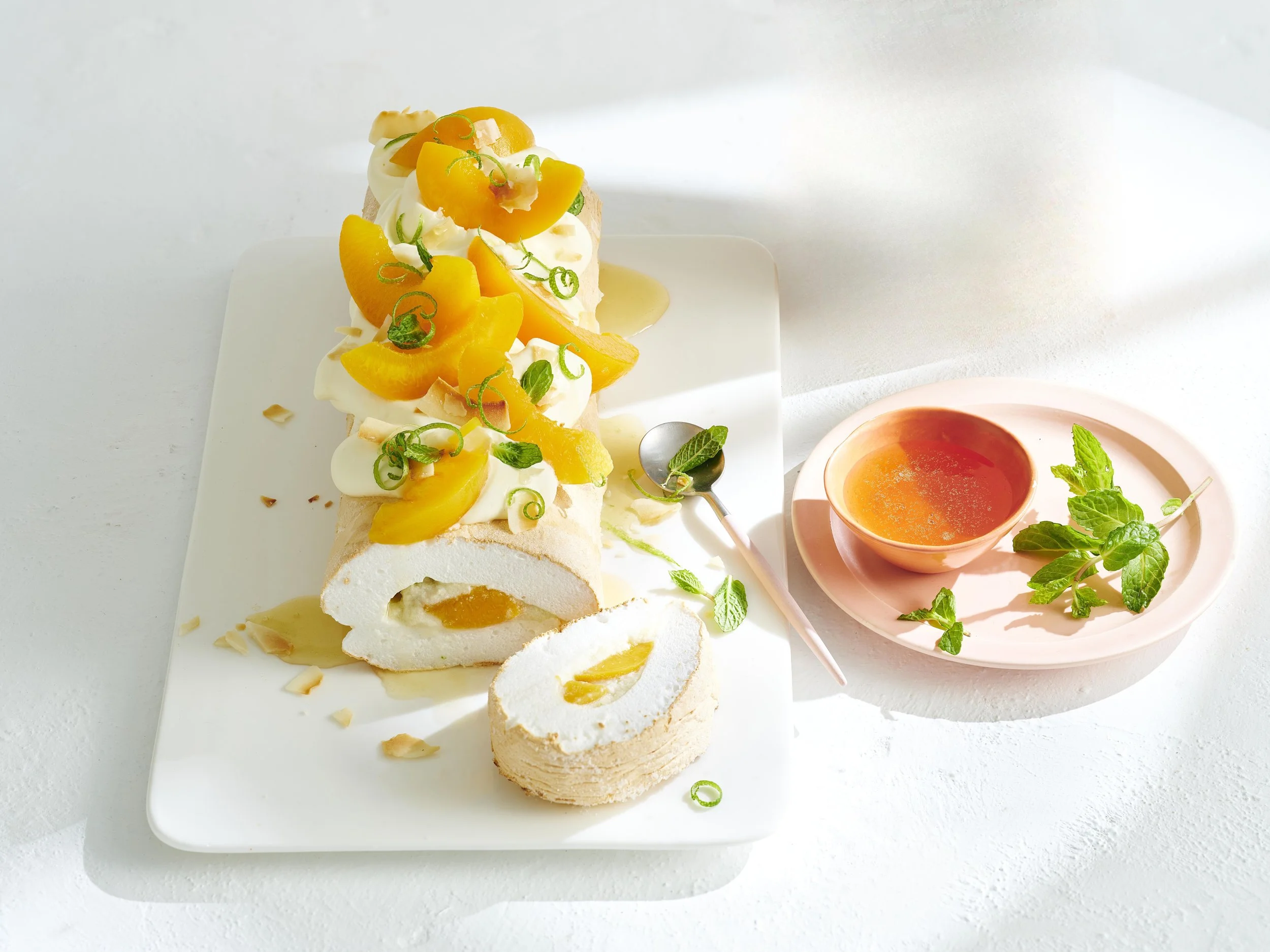 GV Apricot Meringue Roulade Product 074_20240227053729.jpg