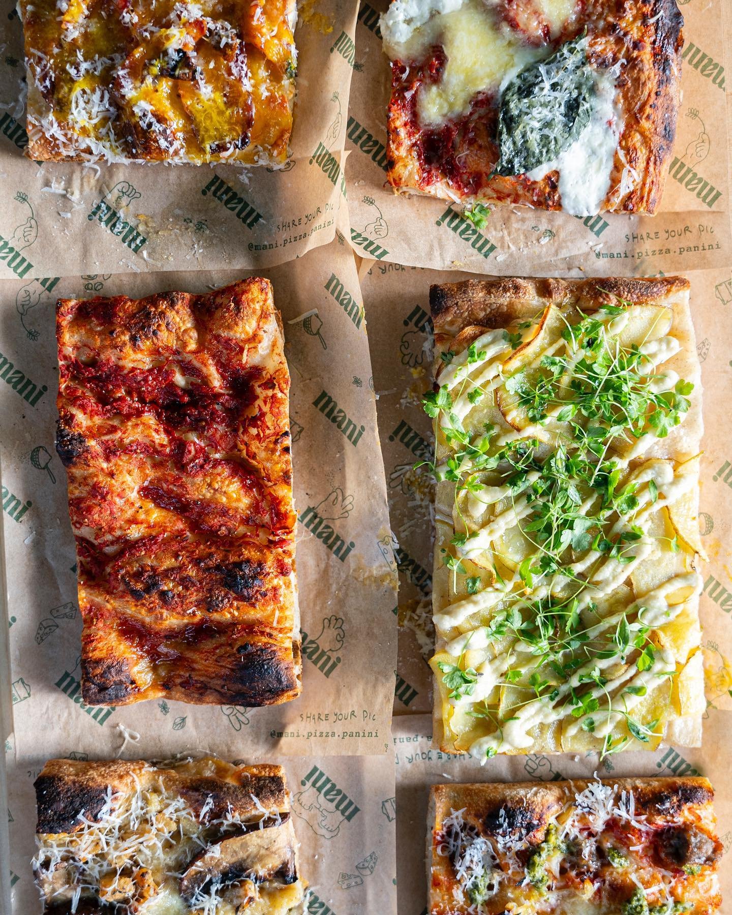 The perfect grab n go slice for your lunch break 💚

#FingersBeforeForks #RomanPizza #PizzaATaglio #DublinRestaurants #DublinPizza #PizzaByTheSlice