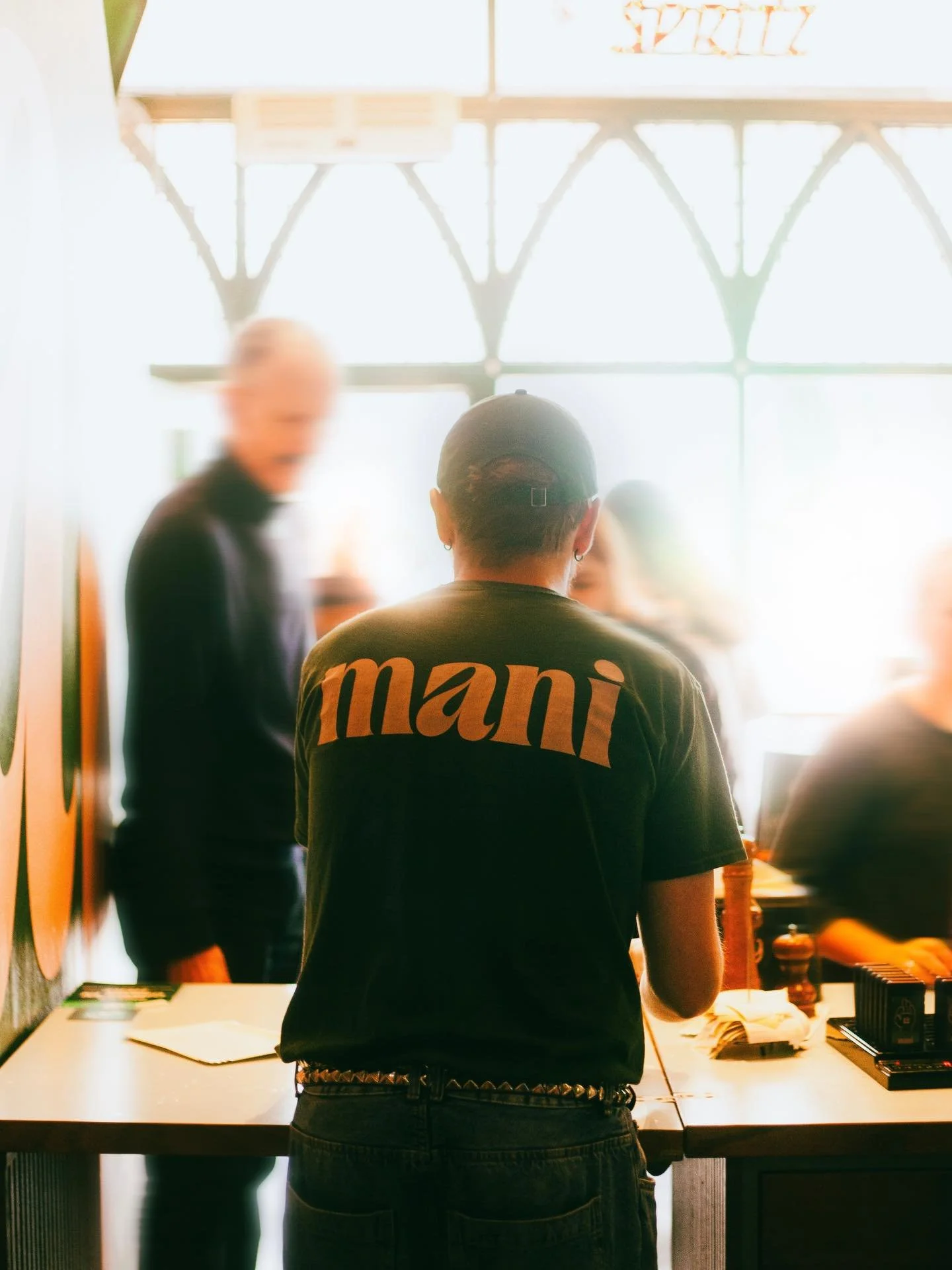 Happy last Monday of the year 🤝

Come in and grab your last slice of 2025 🤌

We&rsquo;re open today and tomorrow til 8, and until 6 on New Years Eve 🎉 

#manipizza #dublinfood #dublinpizza #druryst