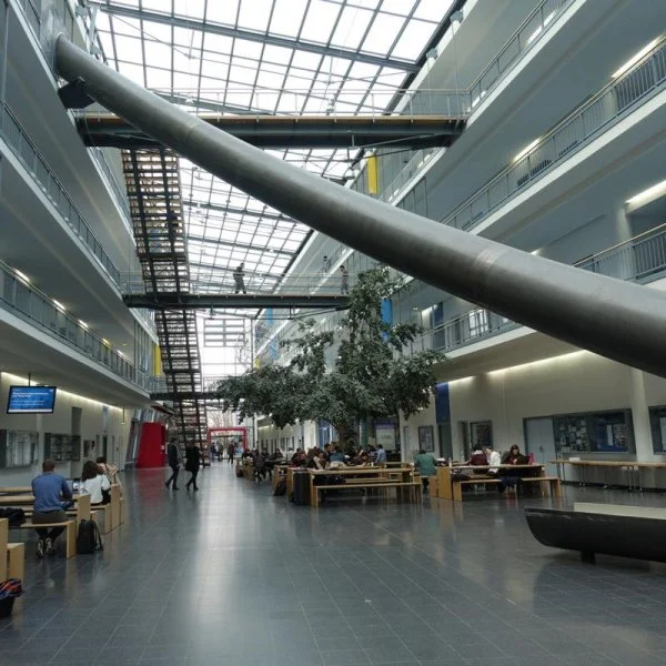 Parabelrutsche der MI-Fakultät