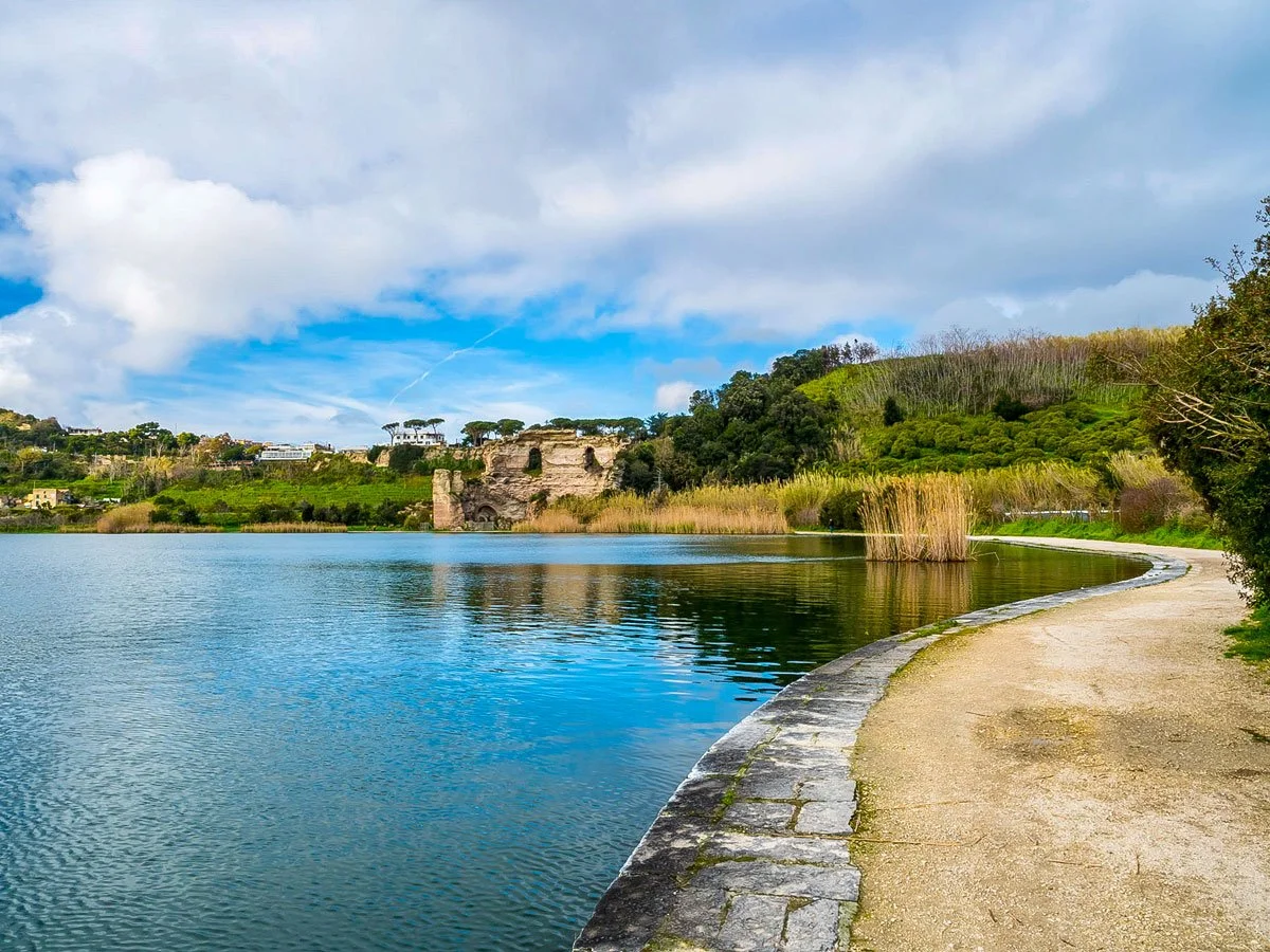lago-averno-pozzuoli.jpeg