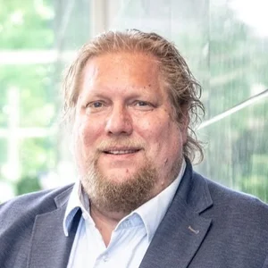 “Digital Product Management in the Age of Generative AI” by Pekka Abrahamsson (Tampere University)