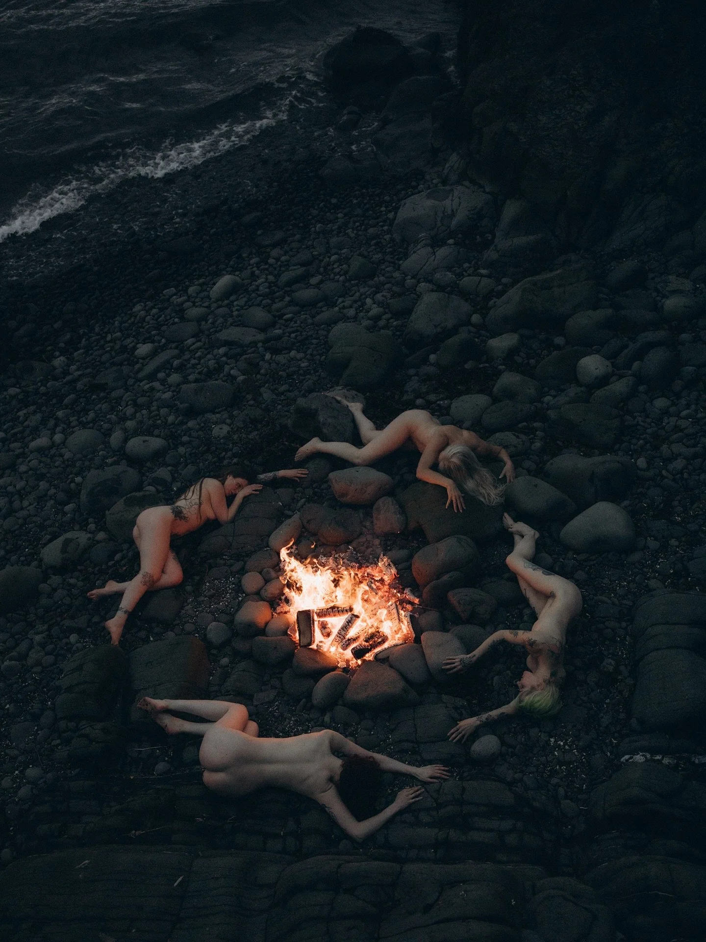 The invocation of the Wild Woman 🔥
This years solstice ritual was a wild one! 

We scrambled down a cliff, fought the Arctic wind and gathered under the remaining light of the midnight sun.

Thank you to our sisters for entering our circle and being