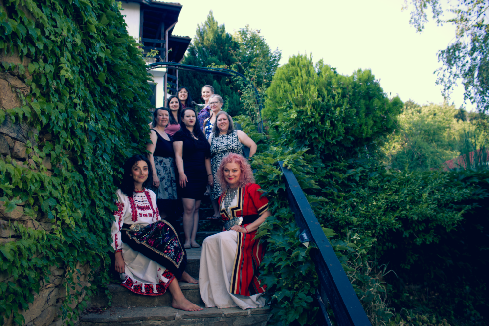 Photo by Luba Maznova