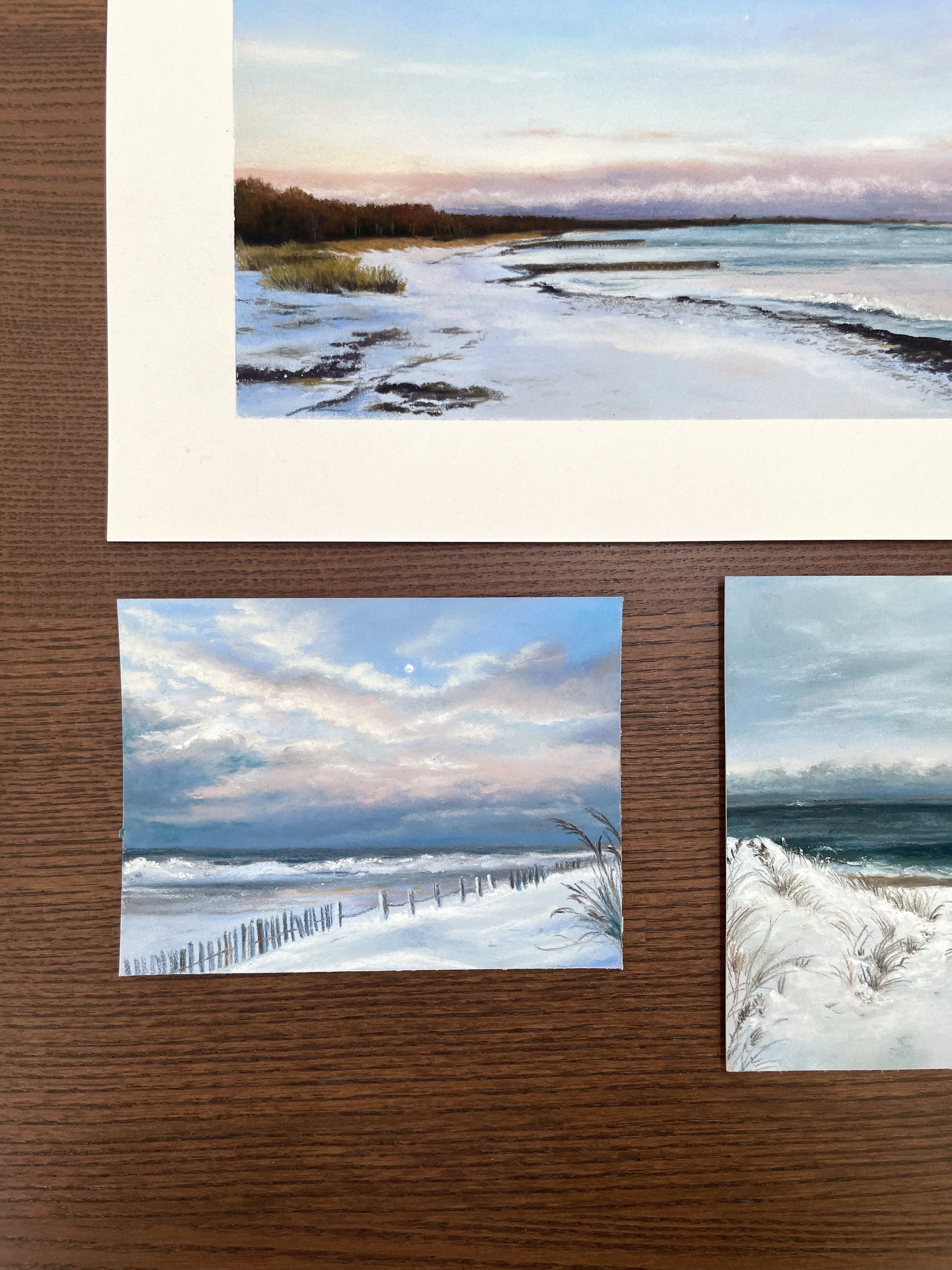 Paysage au pastel tendre, « Plage enneigée I »