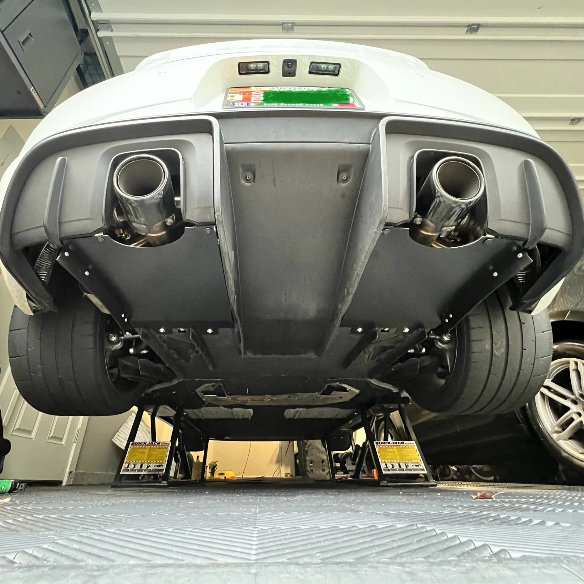 White Porsche 718 GT4 with GT4/Spyder/RS Rear Exhaust Diffusers