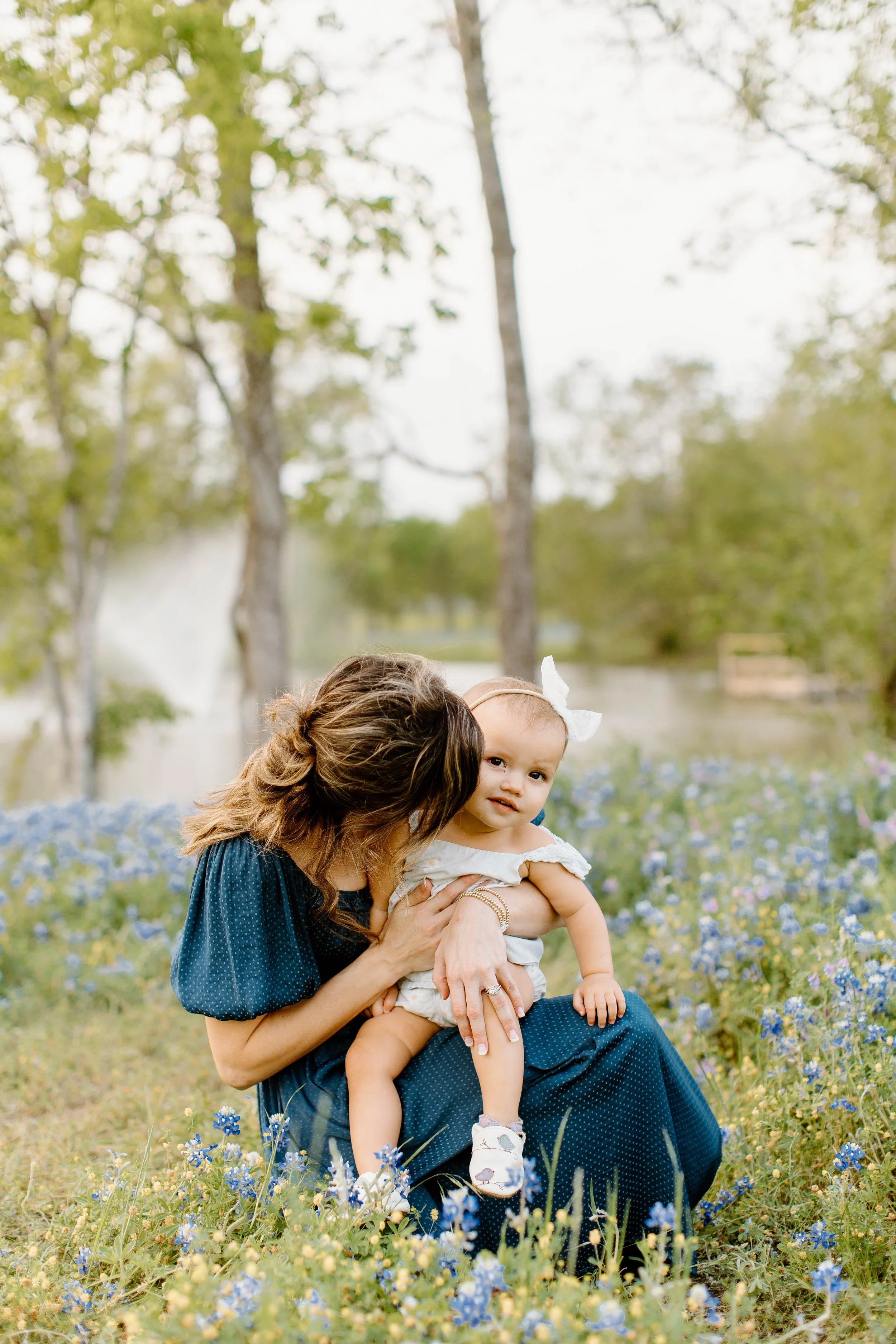 bluebonnets, bluebonnet mini session, spring mini session, mayfield photographs, family, couple, kids, photoshoot, photographer, conroe Texas, willis Texas, flowers, sunset