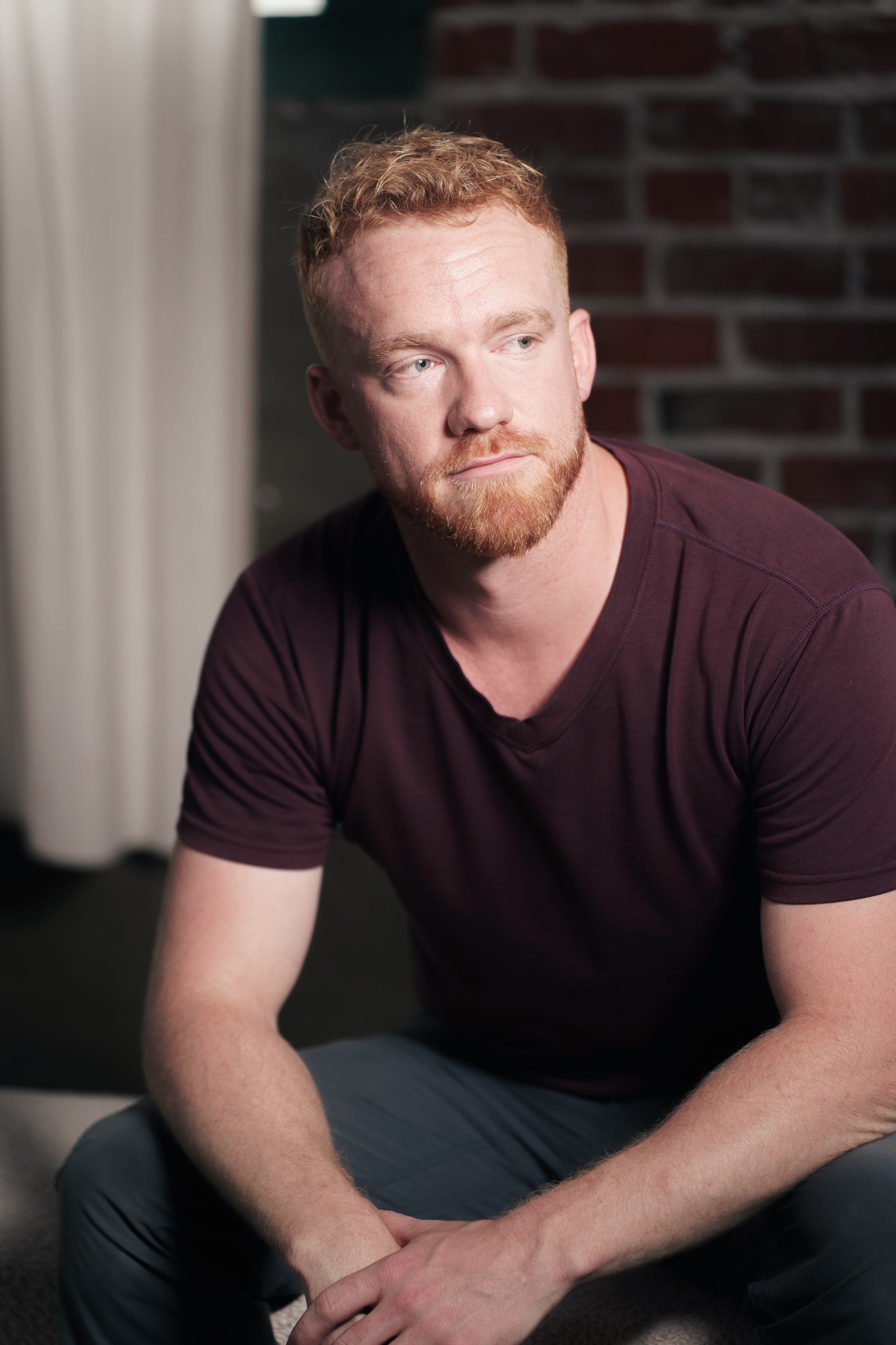 Portrait of a lincoln city micro wedding photographer