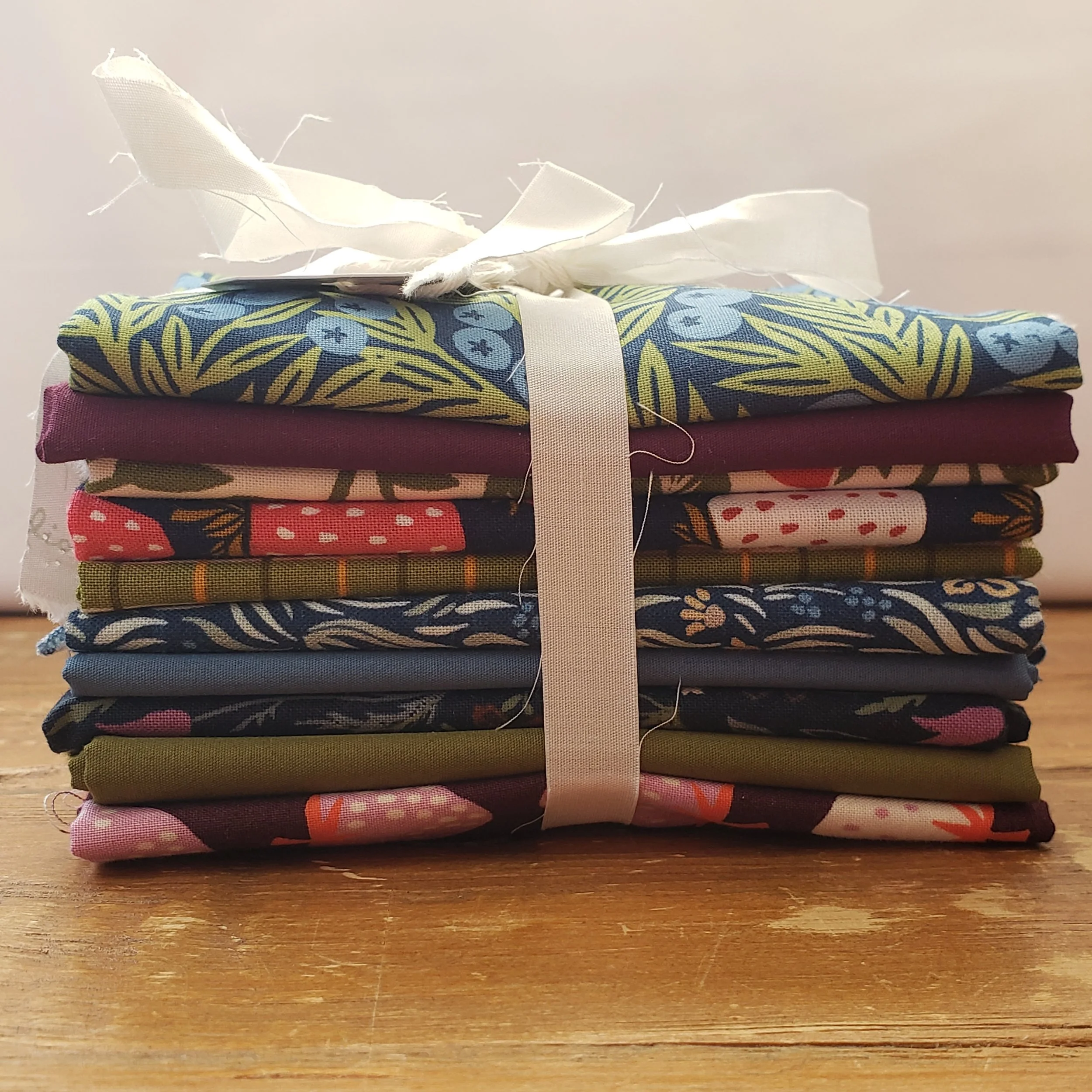 Berry Bountiful - Fat Quarter Bundle