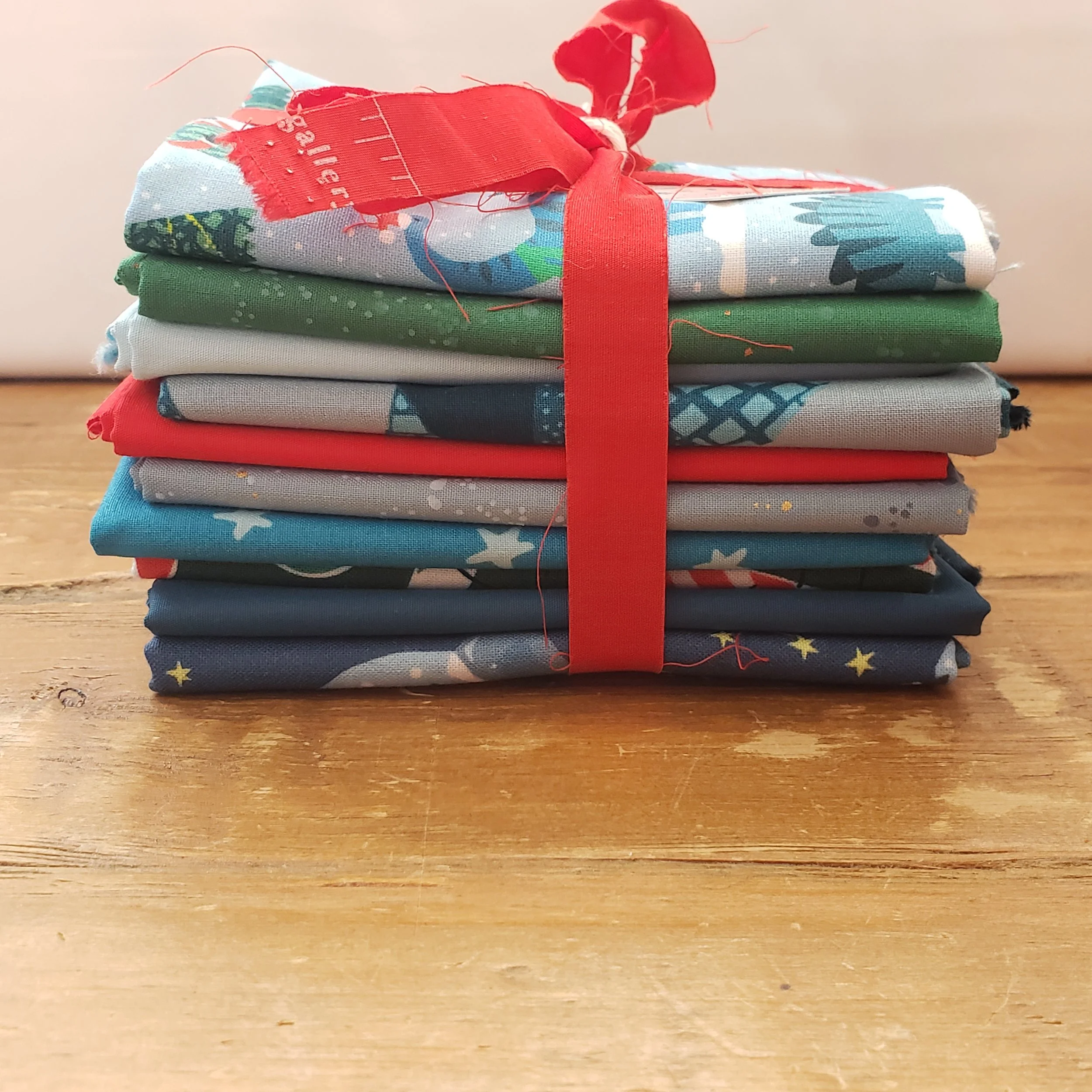 Dino XMas - Fat Quarter Bundle