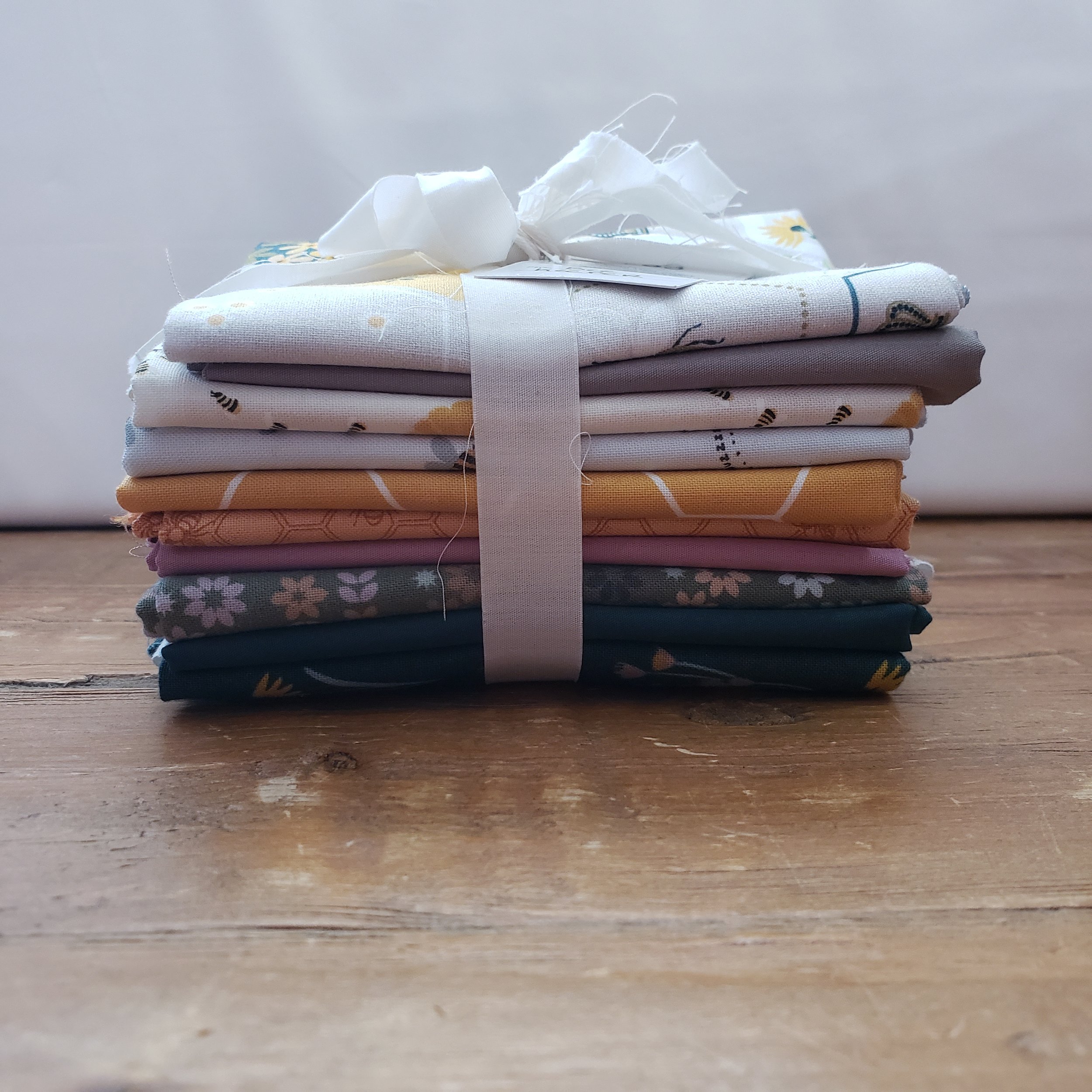 Bee Keeper -  Fat Quarter Bundle