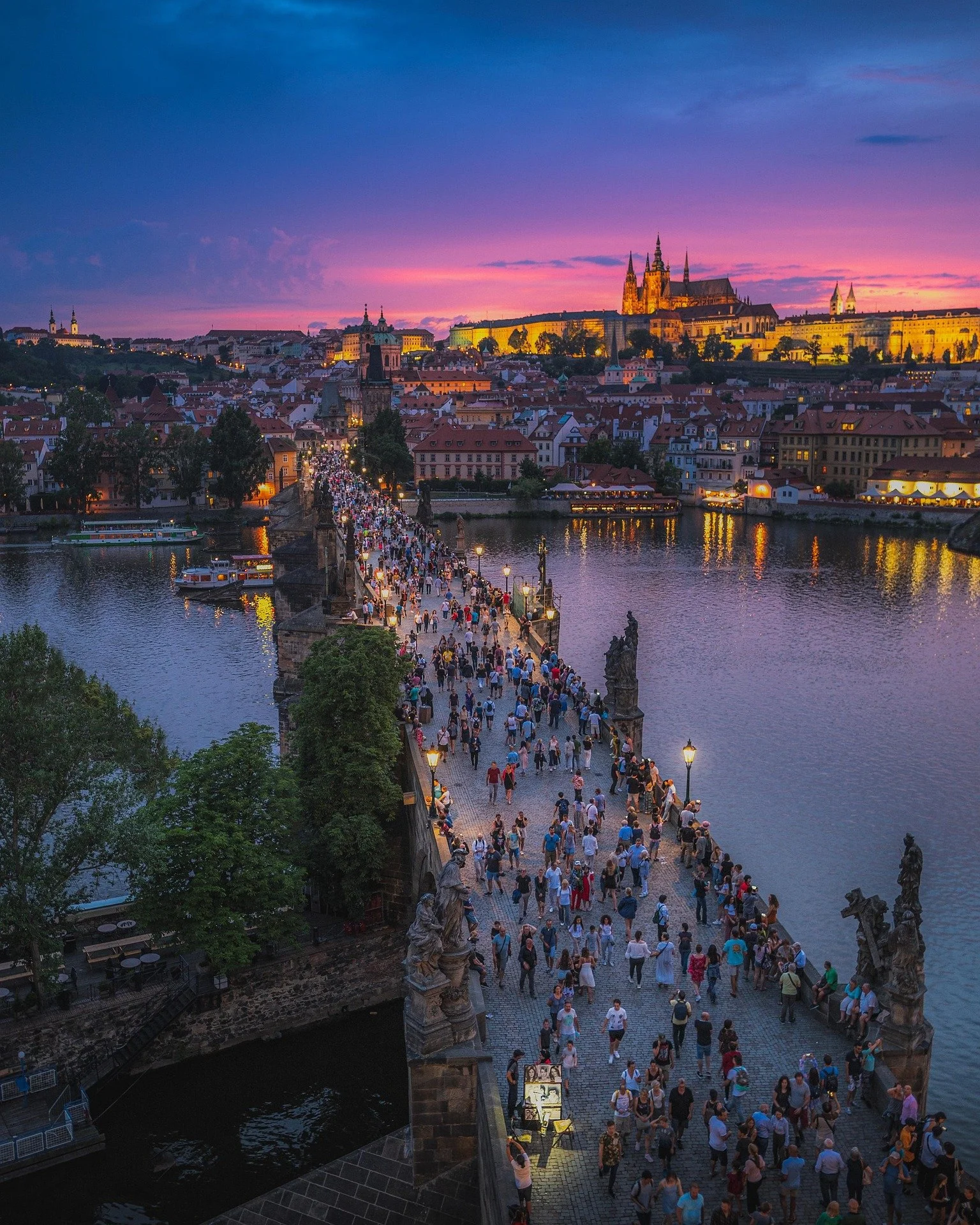 pierre9x6-prague-5656740_1920.jpg