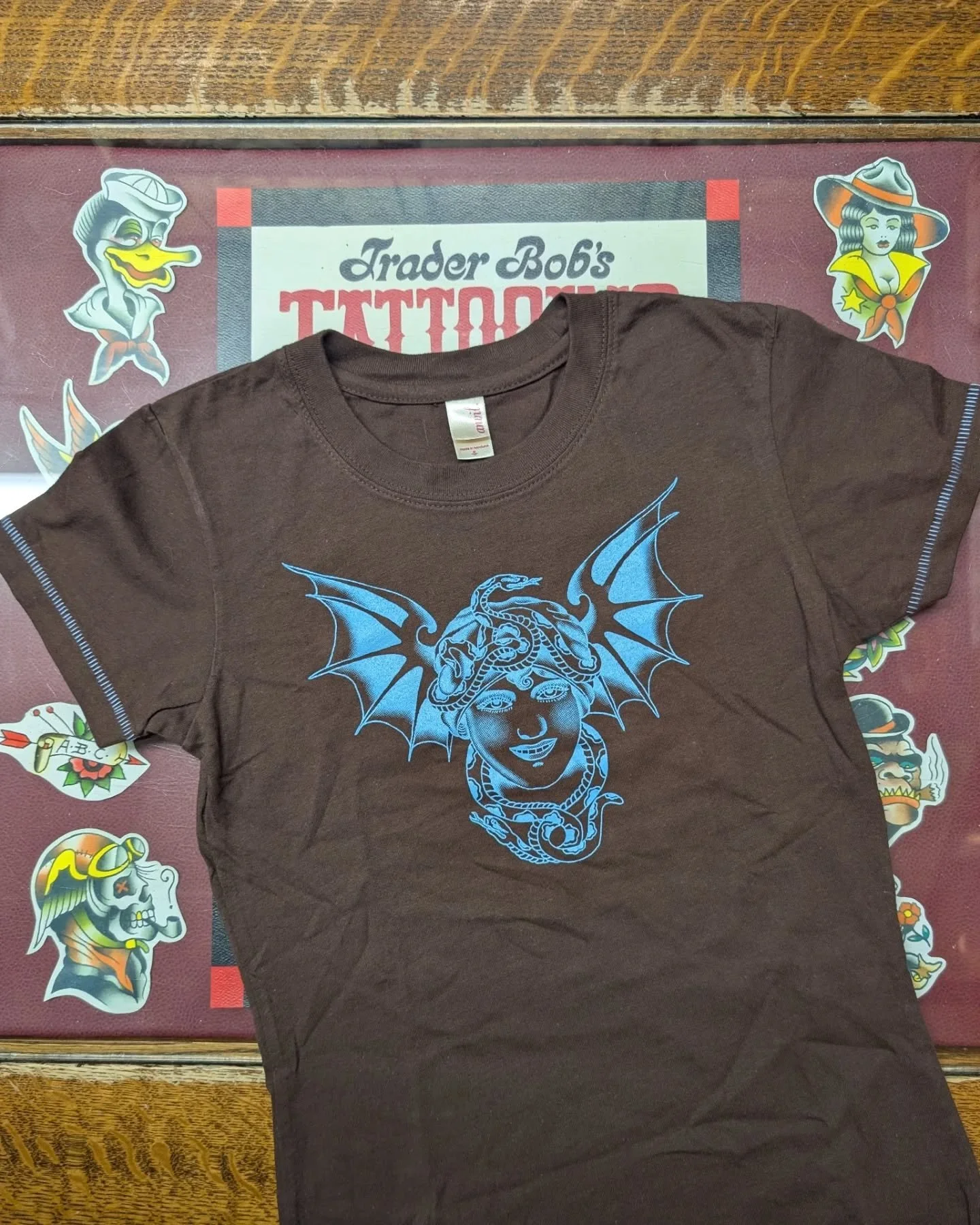 Straight from the Trader Bob's vaults: early 2000's vintage TBob's tees! These shirts will be going live on our website tomorrow morning, with 𝘦𝘹𝘵𝘳𝘦𝘮𝘦𝘭𝘺 limited sizes and quantities. $20 a pop, grab 'em while they're hot!