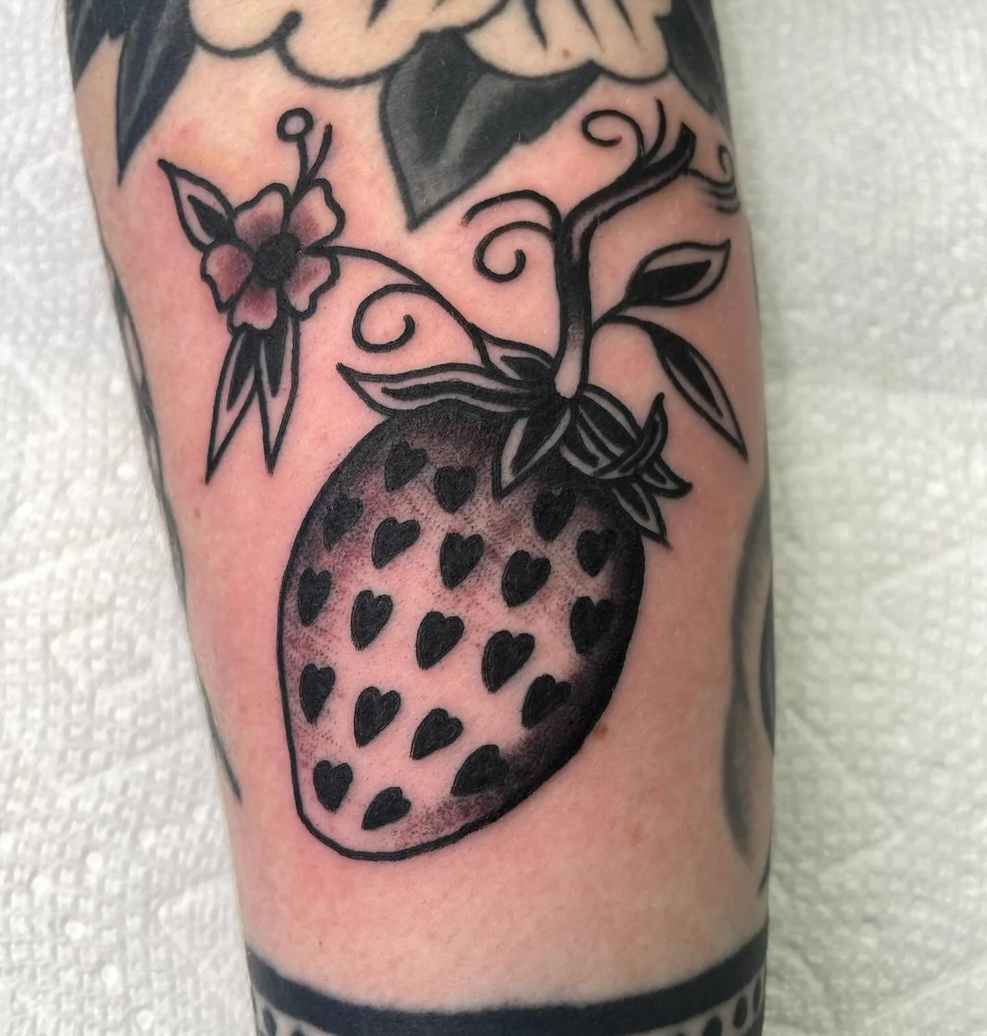 Black and gray in any style, @jakeyliketattoo has you covered! 🍓

Catch Jake in the shop for walk-ins Saturday through Tuesday!