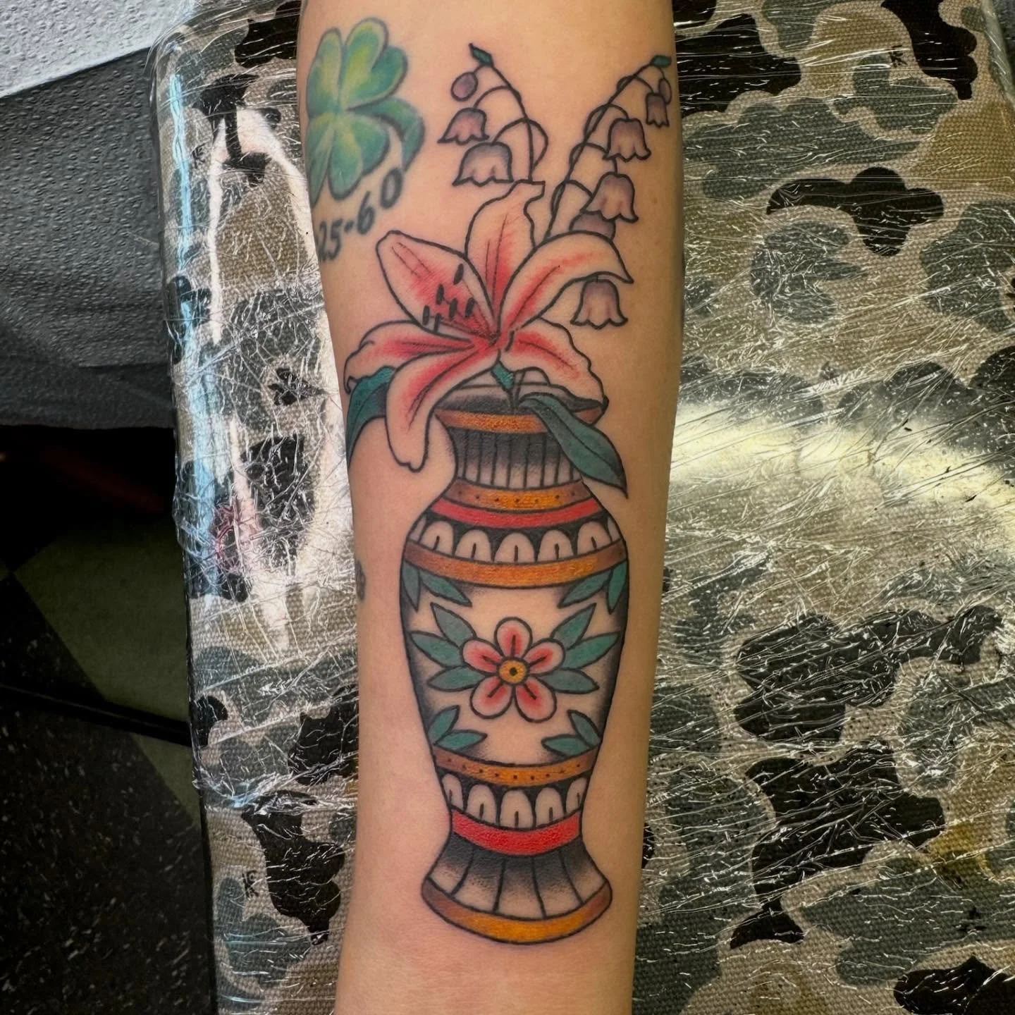 Looking for a floral design? @john7homas_tbobs can get you taken care of right. 💐

Catch John in the shop for walk-ins every Wednesday, Thursday, and Friday!