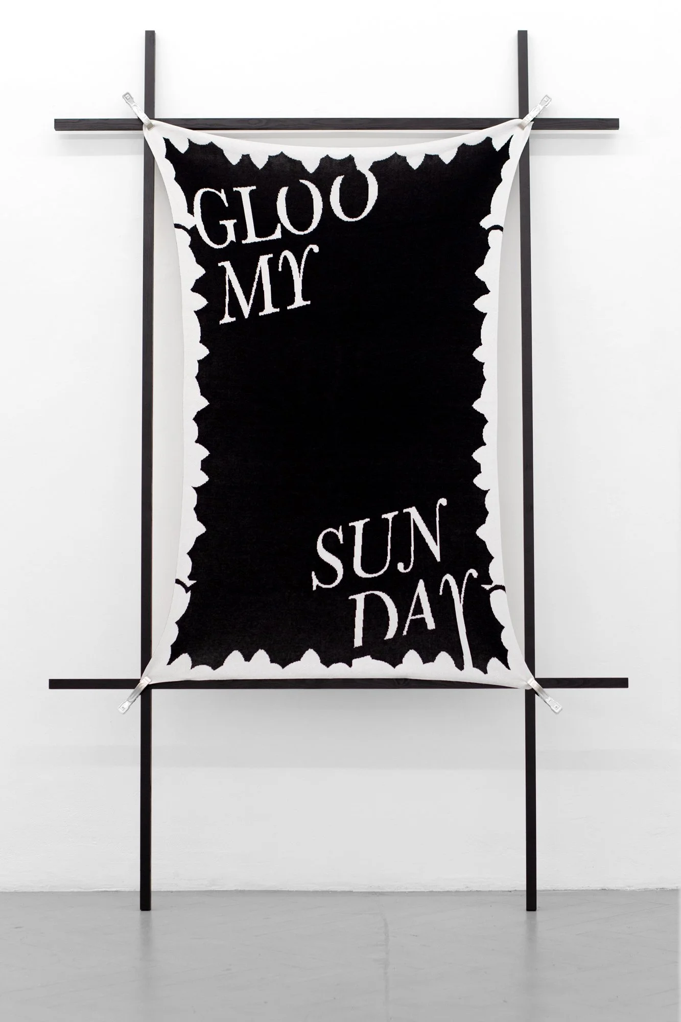 FO003_02gloomysunday.jpg