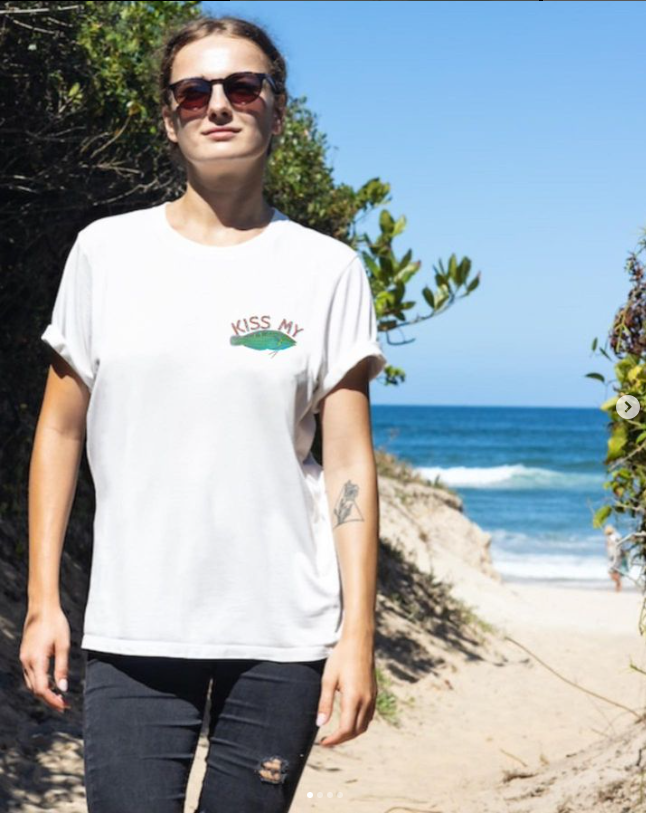 Kiss my Wrasse Shirt in White 