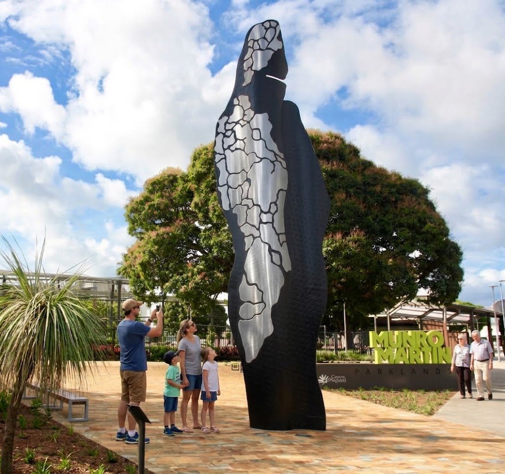 Embrace, 2016. Blackened and polished 40mm thick reclaimed steel - 960cm H x 250cm W x 98cm Deep. Cairns Performing Arts Precinct.