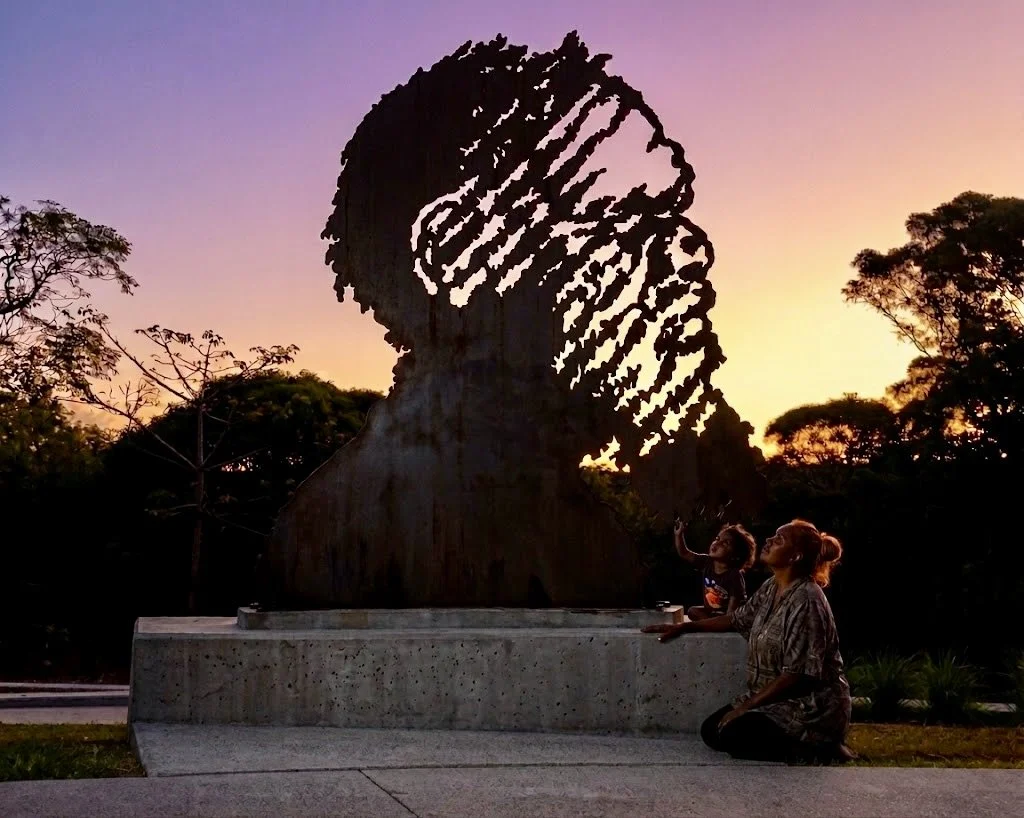 Gulbuuyguh (ancestral bust), 2022. Reclaimed steel 320cm H x 270cm W x 75cm Deep.