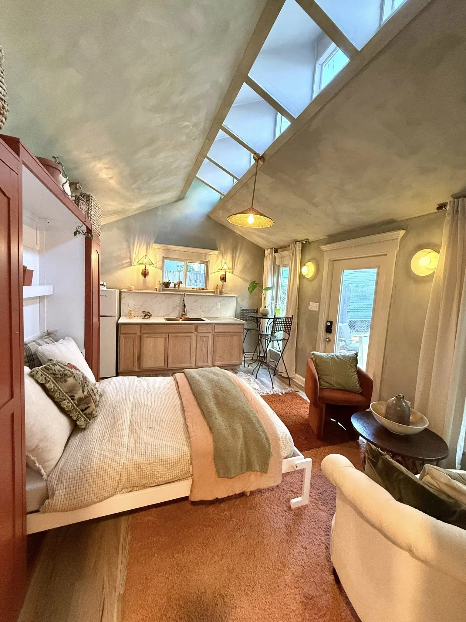 615449305_10164550516451869_8339300011373160691_n (1).jpg