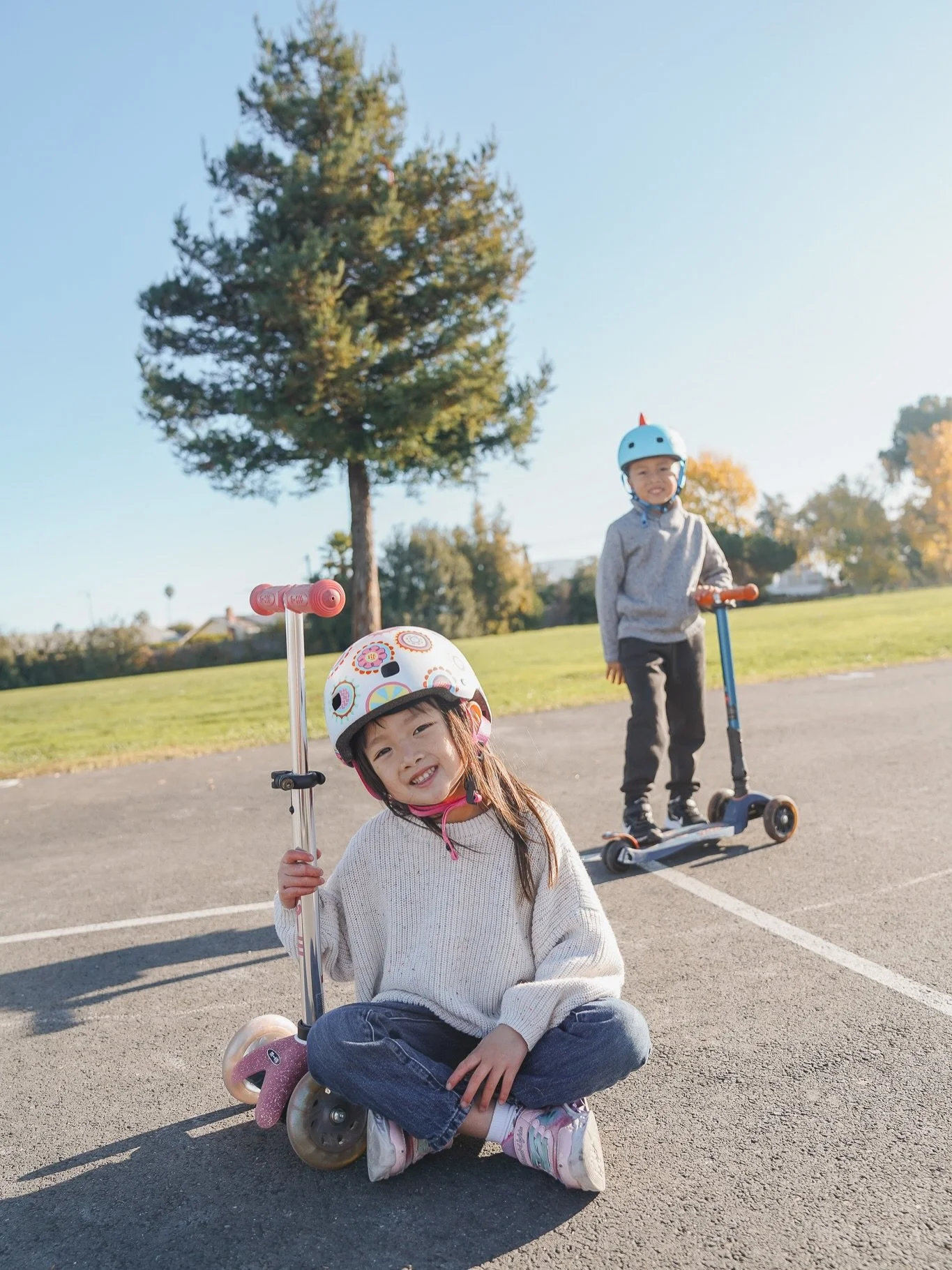 If you&rsquo;re looking for a holiday gift that actually gets used long after the holidays are over, Micro scooters have been such a win for us. 🛴🎄

The only way my Elliette girl loves to get around lately is on her Mini Scooter, with my 7-year-old