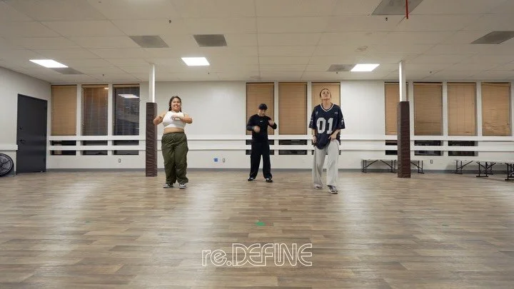 When the choreographer hypes you up the entire time you run his piece you better deliver!!👏🏻😂🥹 

Loved taking @motivategabe&rsquo;s @redefinedanceco Company Class and especially loved dancing with this group 🩵🩵 Thank you for such a fun class @m