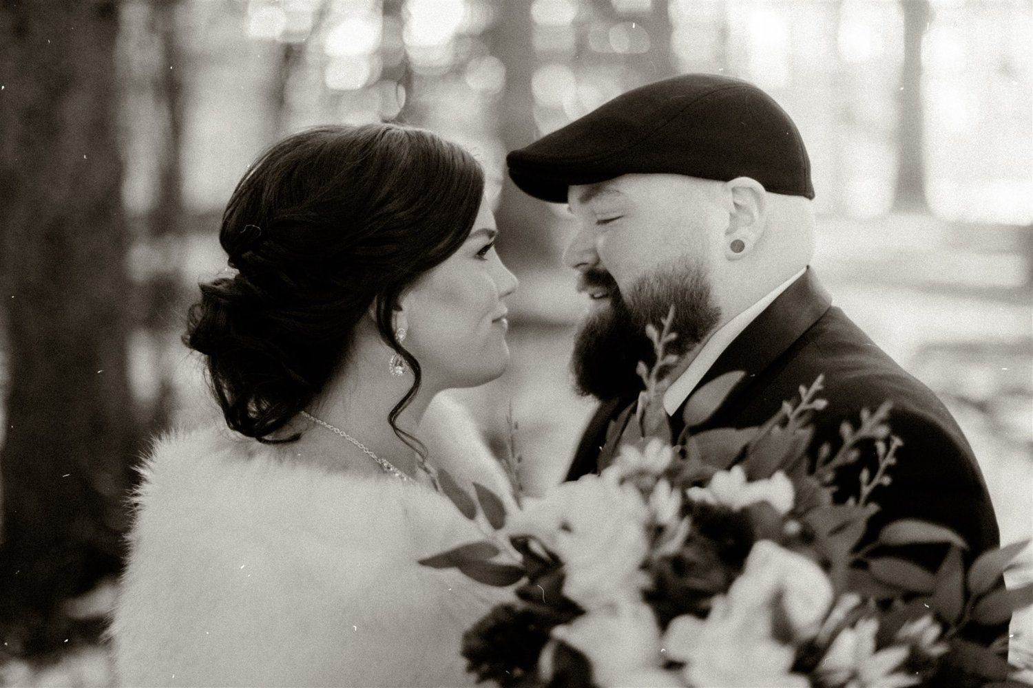 FOREST_CITY_PHOTOGRAPHS_ALEX_MICHELLE_UNION_ROCKFORD_PREVIEW_JOEL_DIDIER-31.jpeg