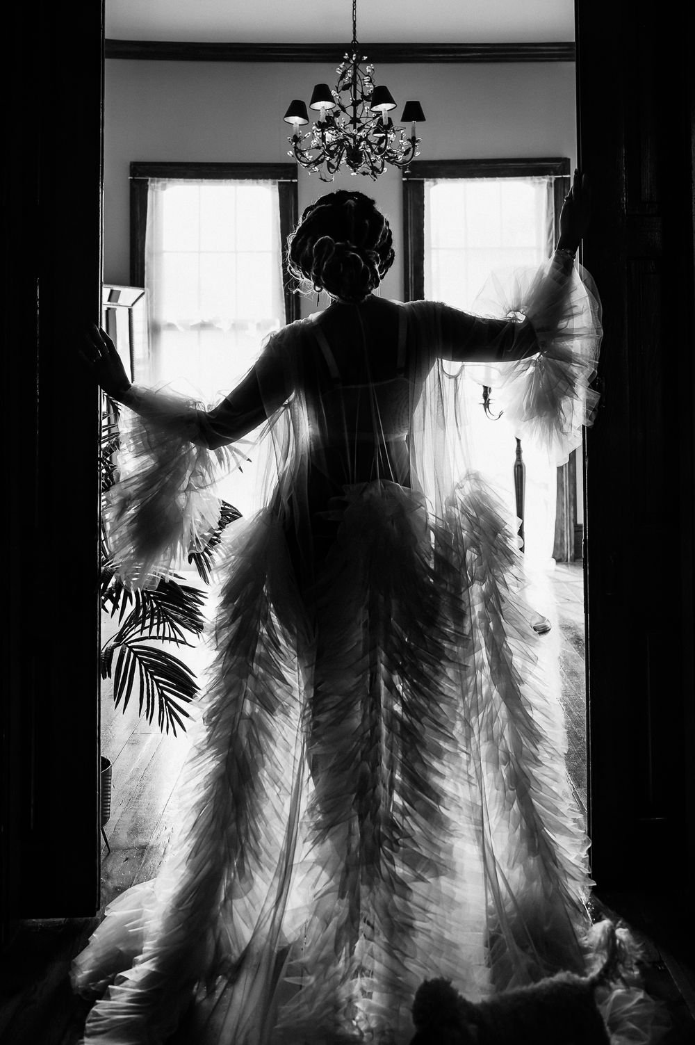 Boudoir portrait of woman by Luxury Boudoir Photographer Nue Orleans Boudoir located in New Orleans, Lousiana. 