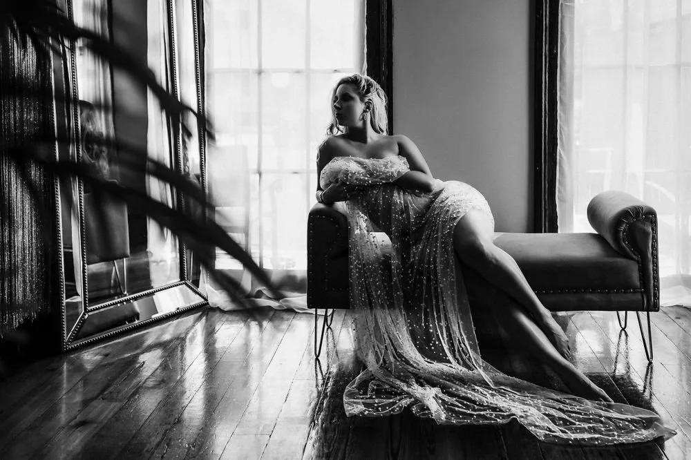 Boudoir portrait of woman by Luxury Boudoir Photographer Nue Orleans Boudoir located in New Orleans, Lousiana. 