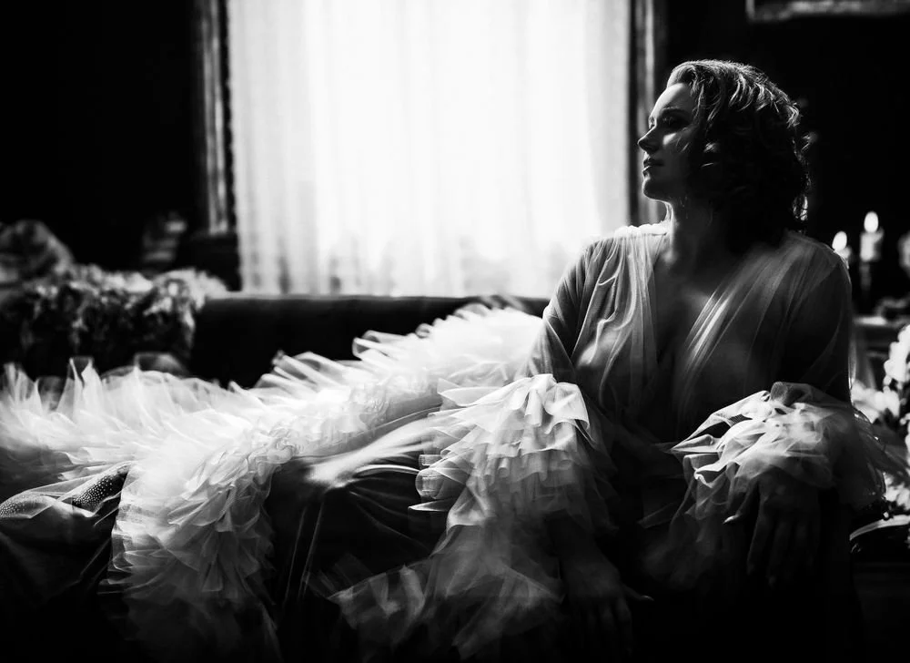 Boudoir portrait of woman by Luxury Boudoir Photographer Nue Orleans Boudoir located in New Orleans, Lousiana. 