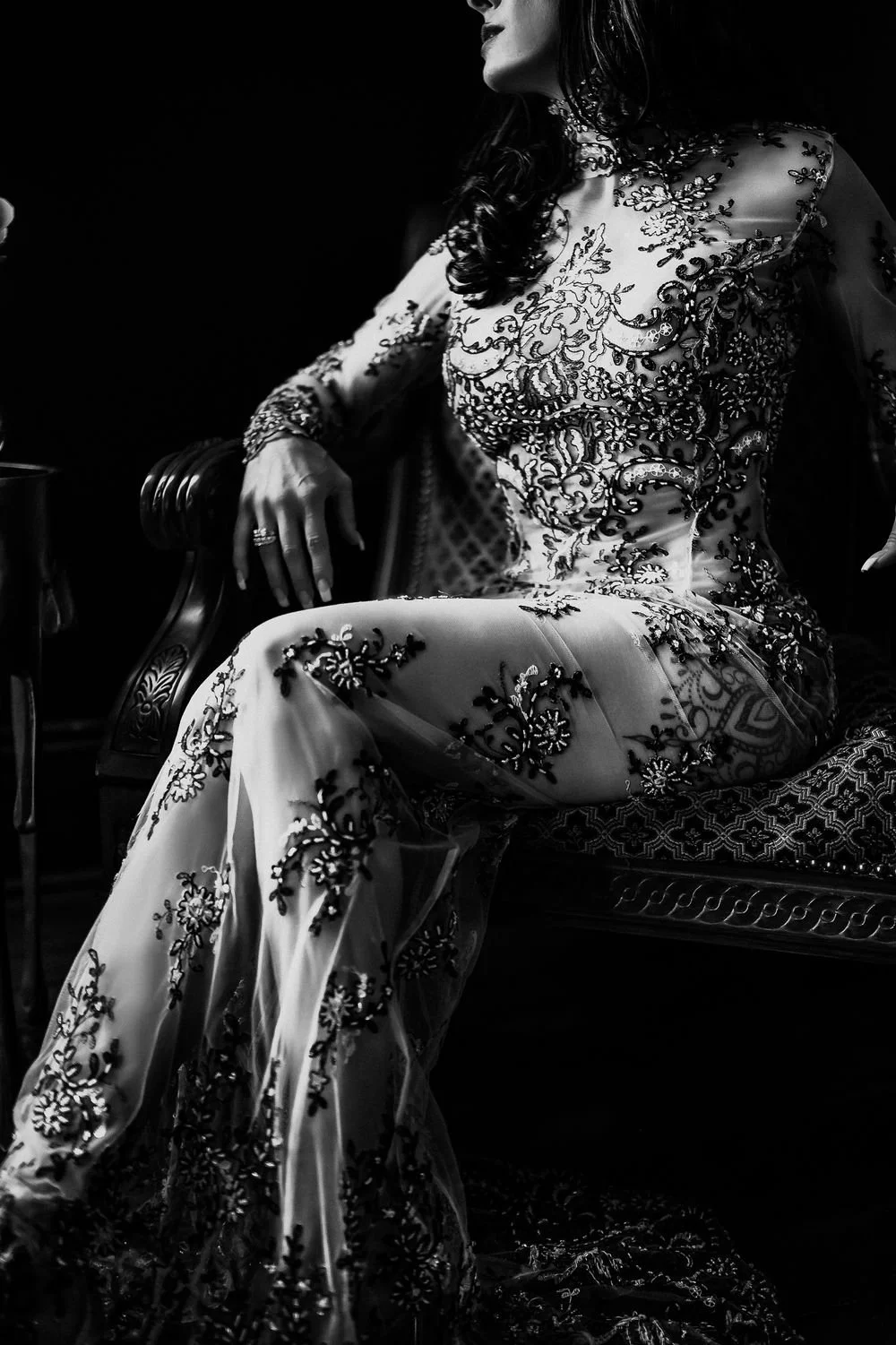 Boudoir portrait of woman by Luxury Boudoir Photographer Nue Orleans Boudoir located in New Orleans, Lousiana. 