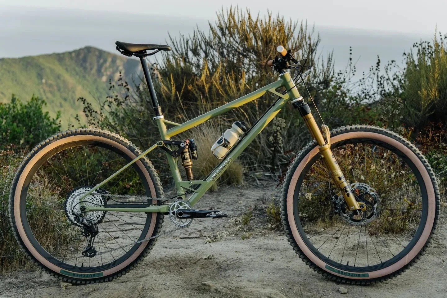 Almost a year ago Jason emailed me that he wanted to order a project12 Vertigo. At this point I had already decided to move most of the p12 ideas to UNpaved, and even worse for Jason, that I had stopped the p12 Vertigo as I wanted to rethink the bike