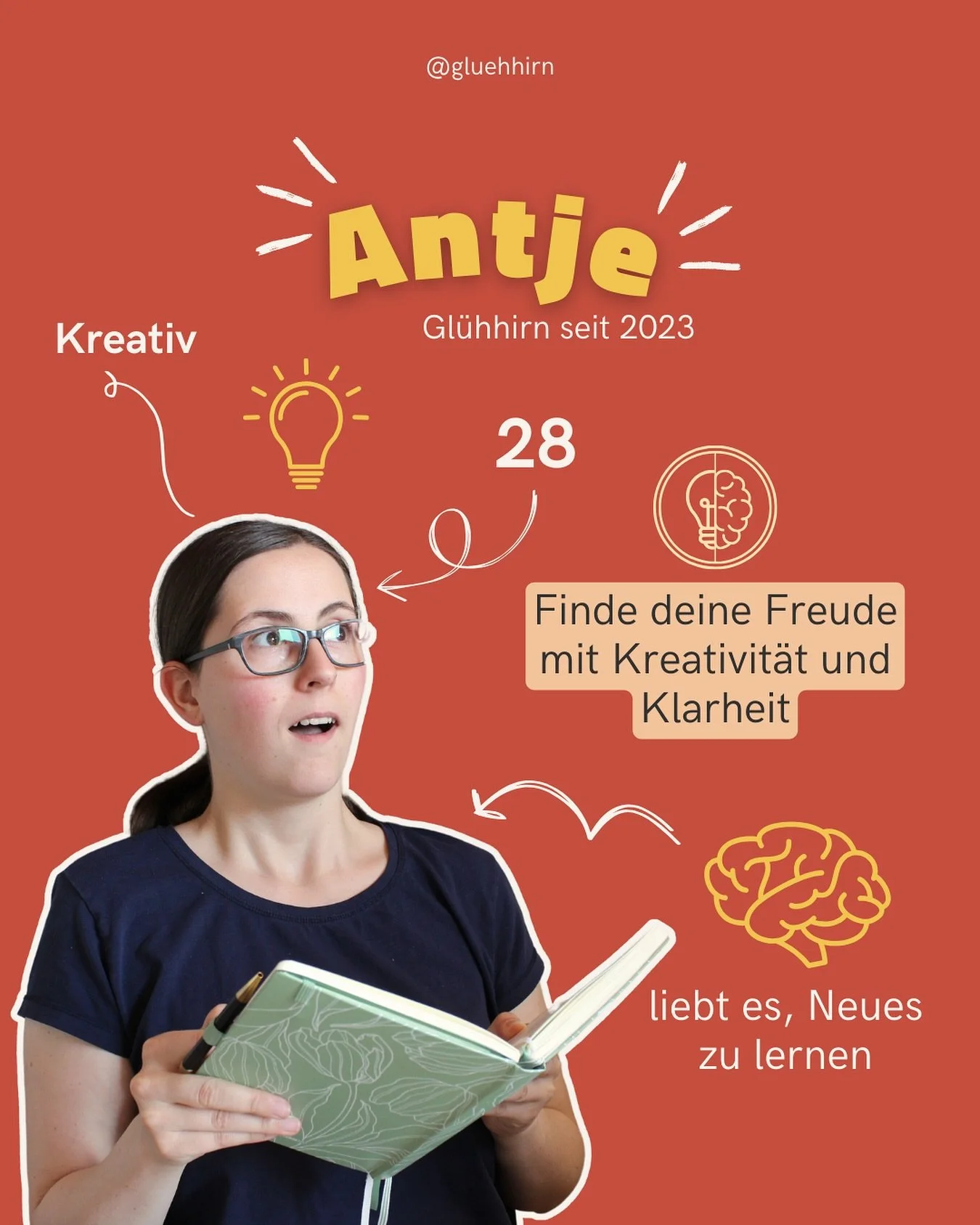 💚&nbsp;Willkommen im Gl&uuml;hhirn Universum!

In diesem Beitrag zeige ich dir, wer hinter dem Gl&uuml;hhirn steckt und warum ich dieses Universum erschaffen habe.

Zuerst etwas zur Person: Mein Name ist Antje und ich bin seit 2023 kreativ als Gl&uu